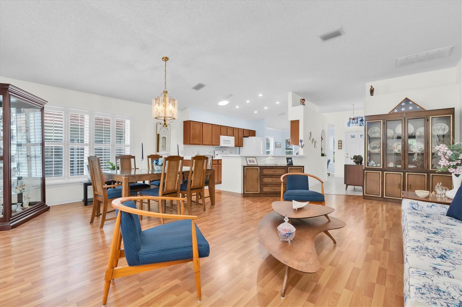 11250 HOLLANDER AVE — photo 9