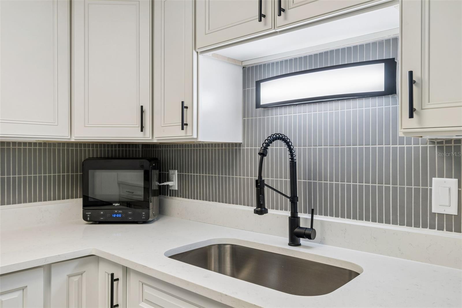 552 PLAZA SEVILLE CT #97 — photo 8