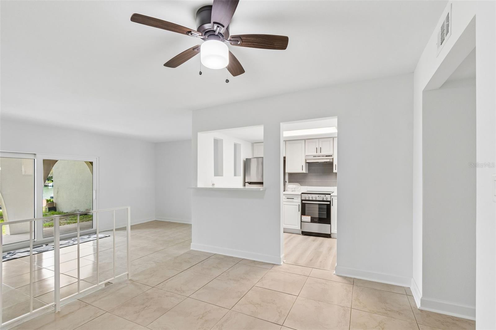 552 PLAZA SEVILLE CT #97 — photo 5