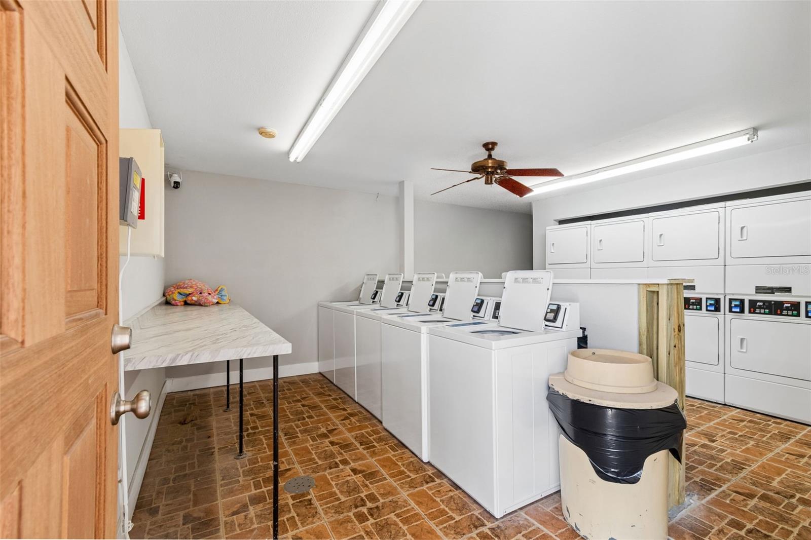 552 PLAZA SEVILLE CT #97 — photo 28