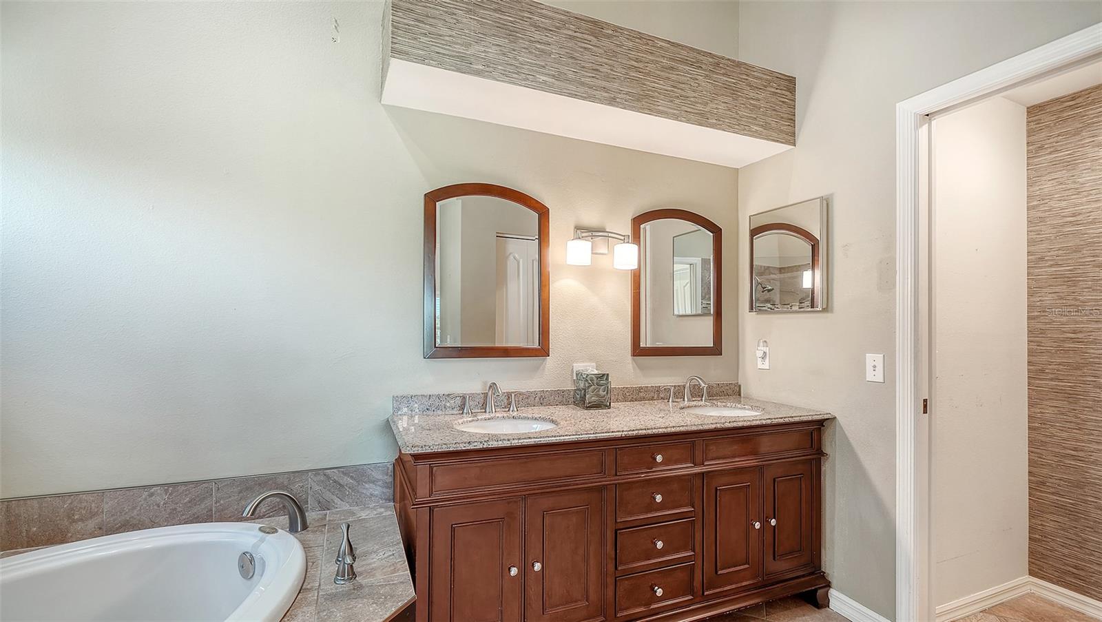 9641 CASTLE POINT DR #1226 — photo 30