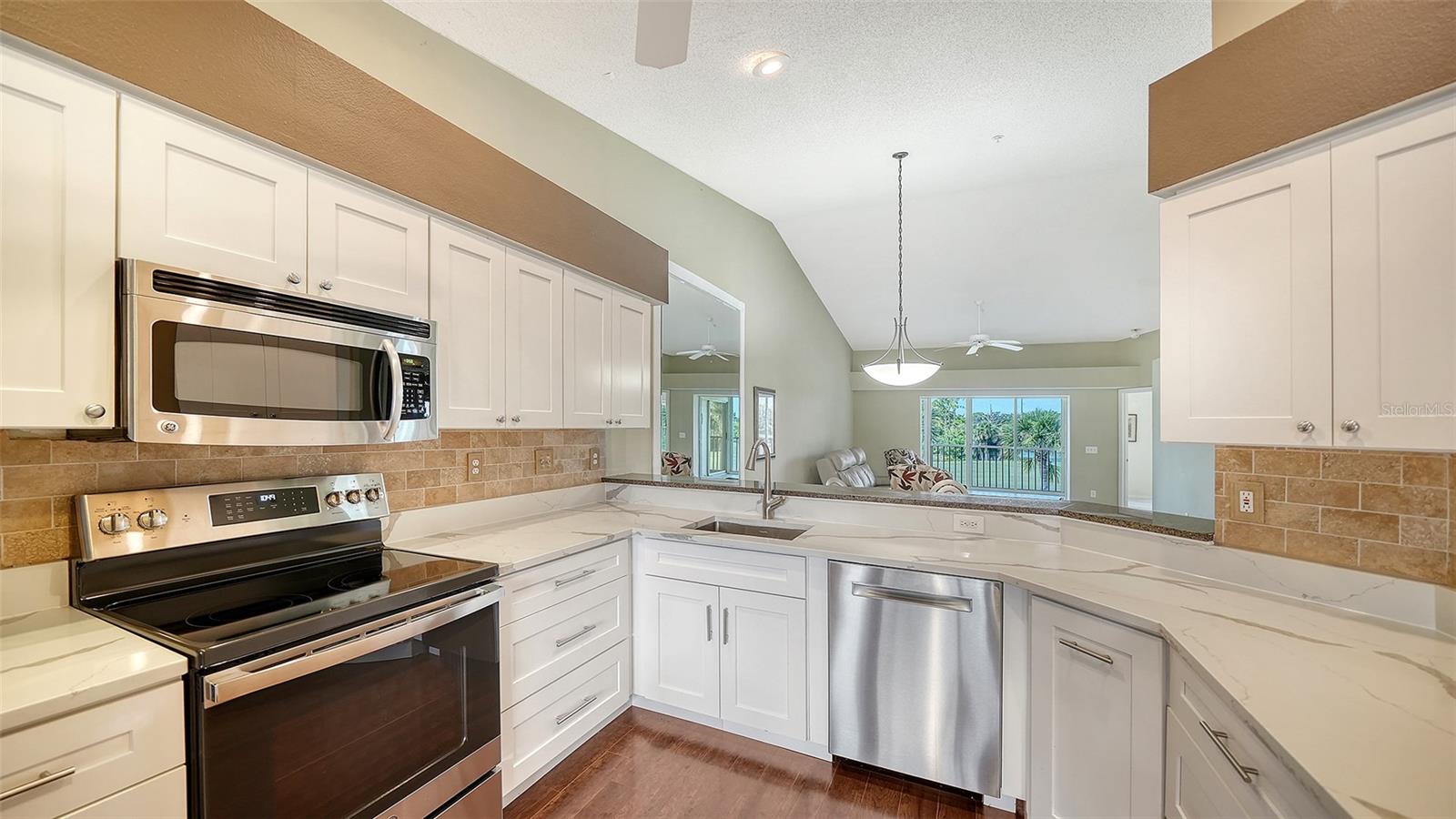9641 CASTLE POINT DR #1226 — photo 16