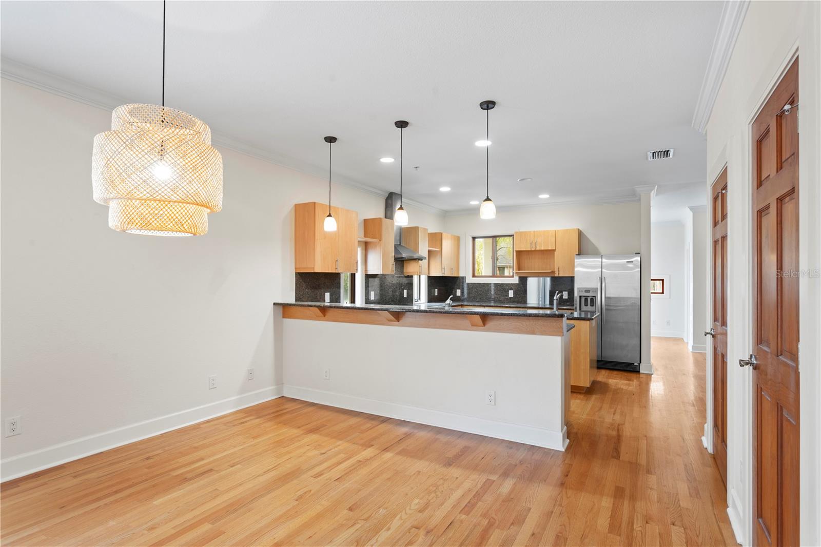 512 S GLEN AVE — photo 25