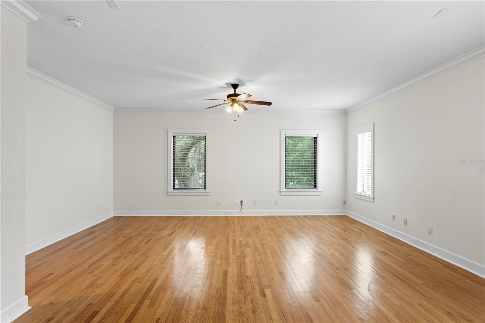 512 S GLEN AVE — photo 28