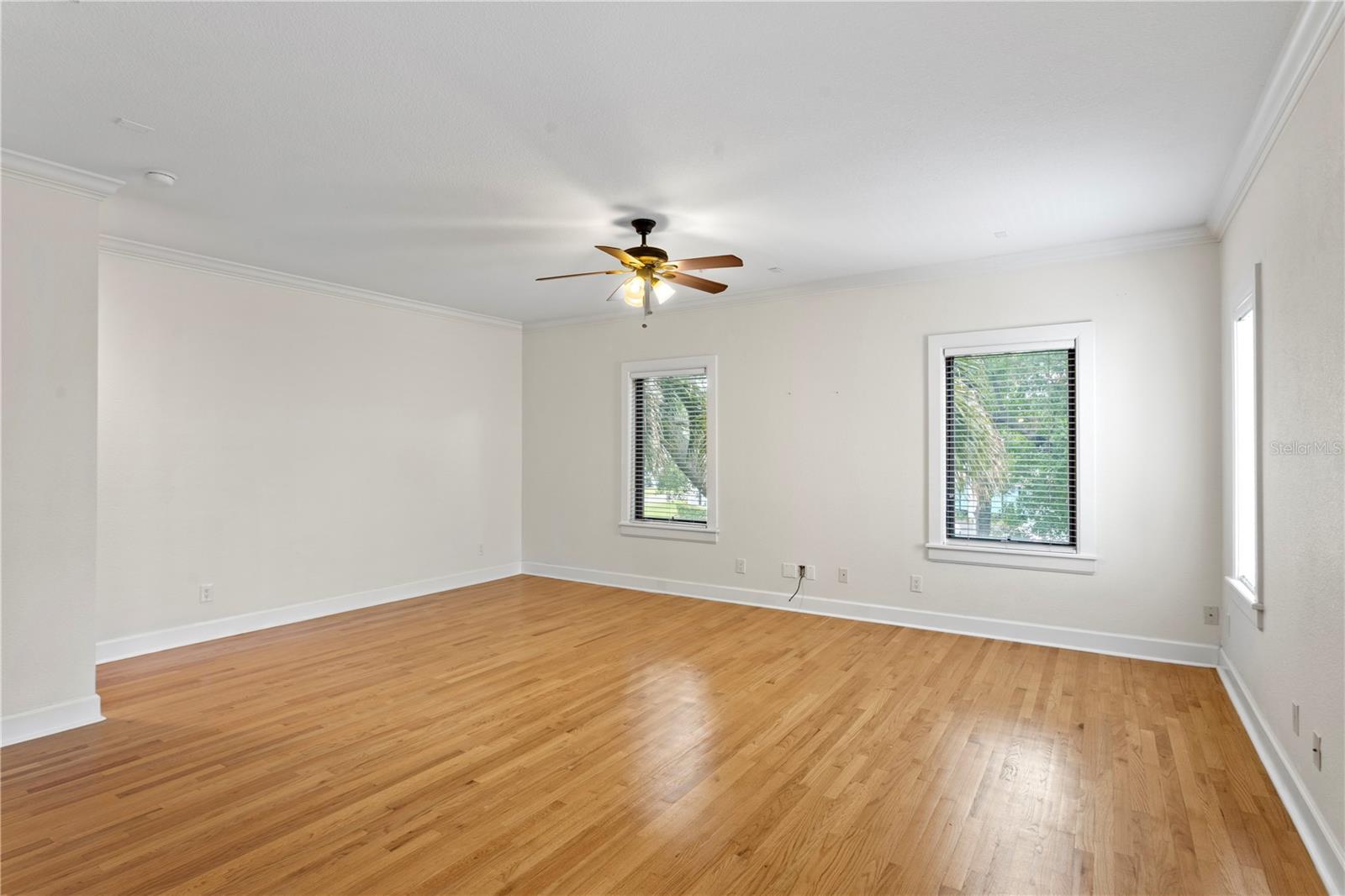 512 S GLEN AVE — photo 29