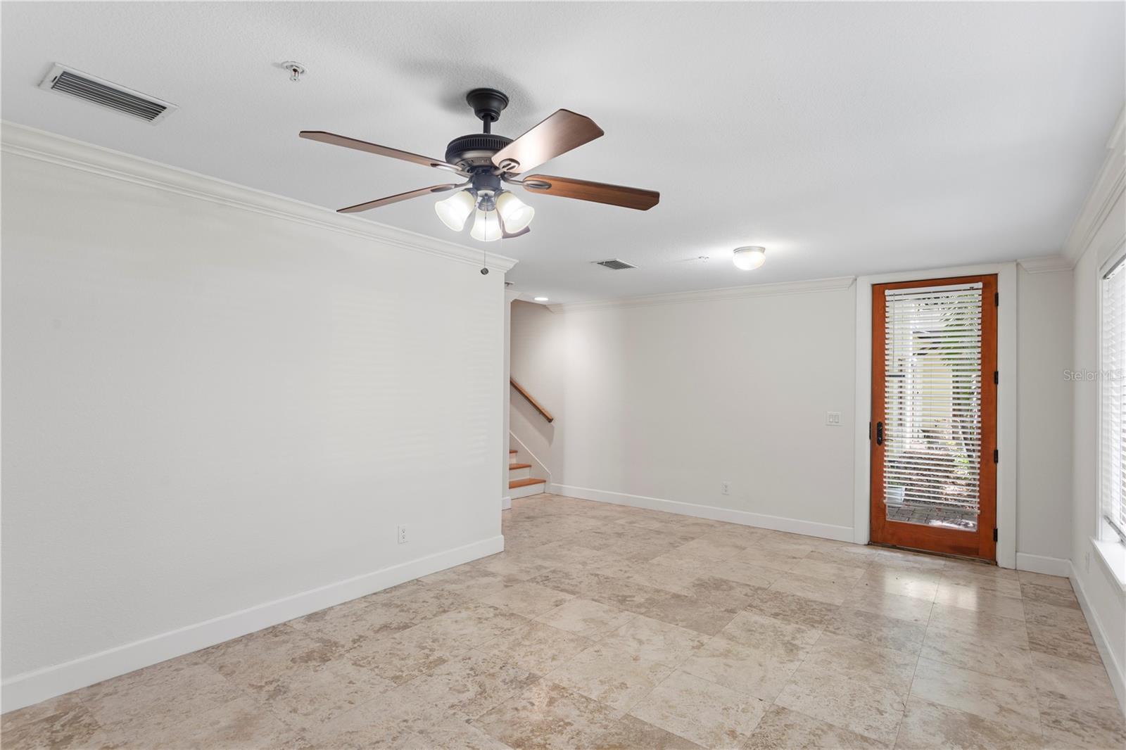 512 S GLEN AVE — photo 13