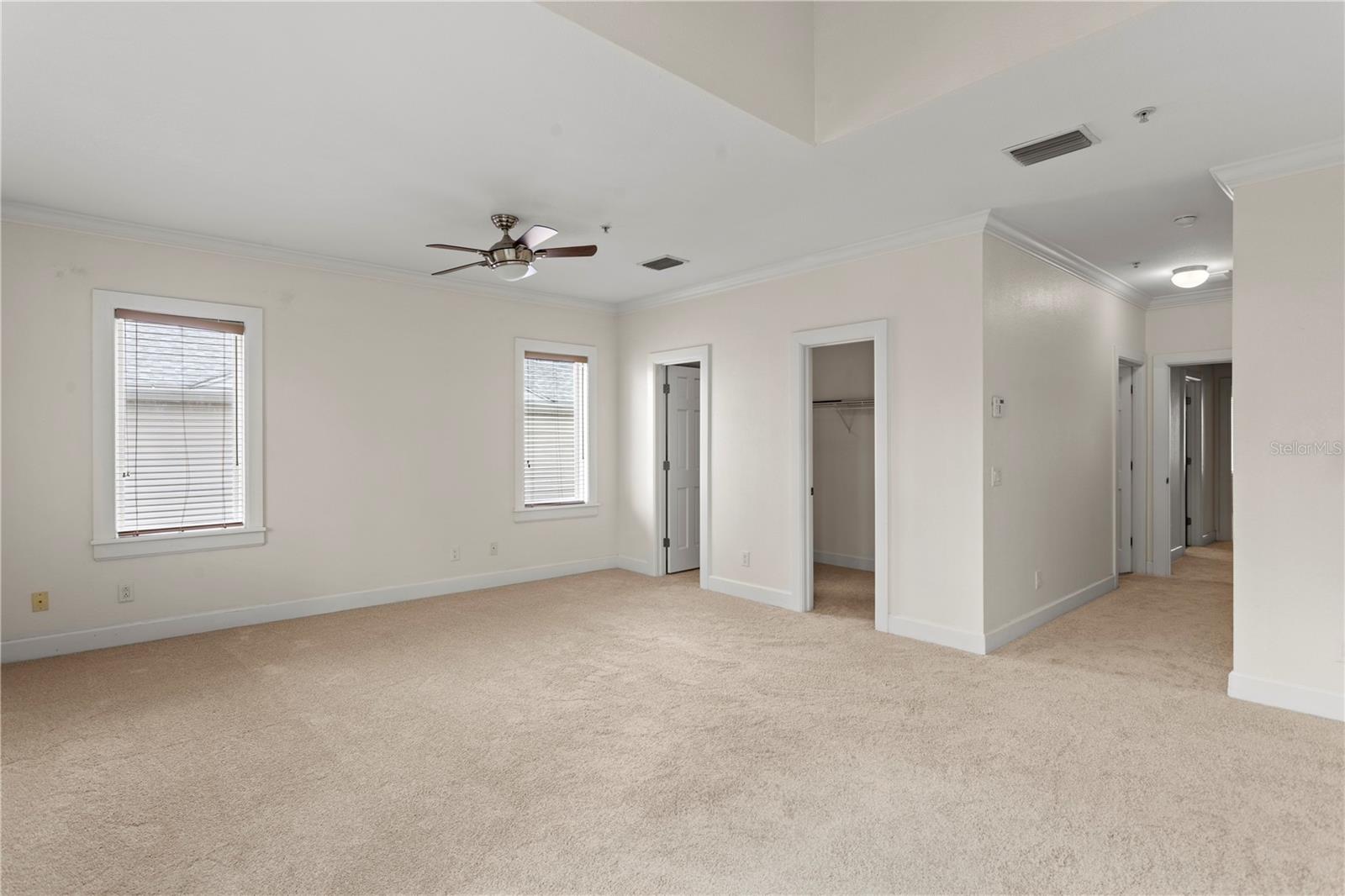 512 S GLEN AVE — photo 32