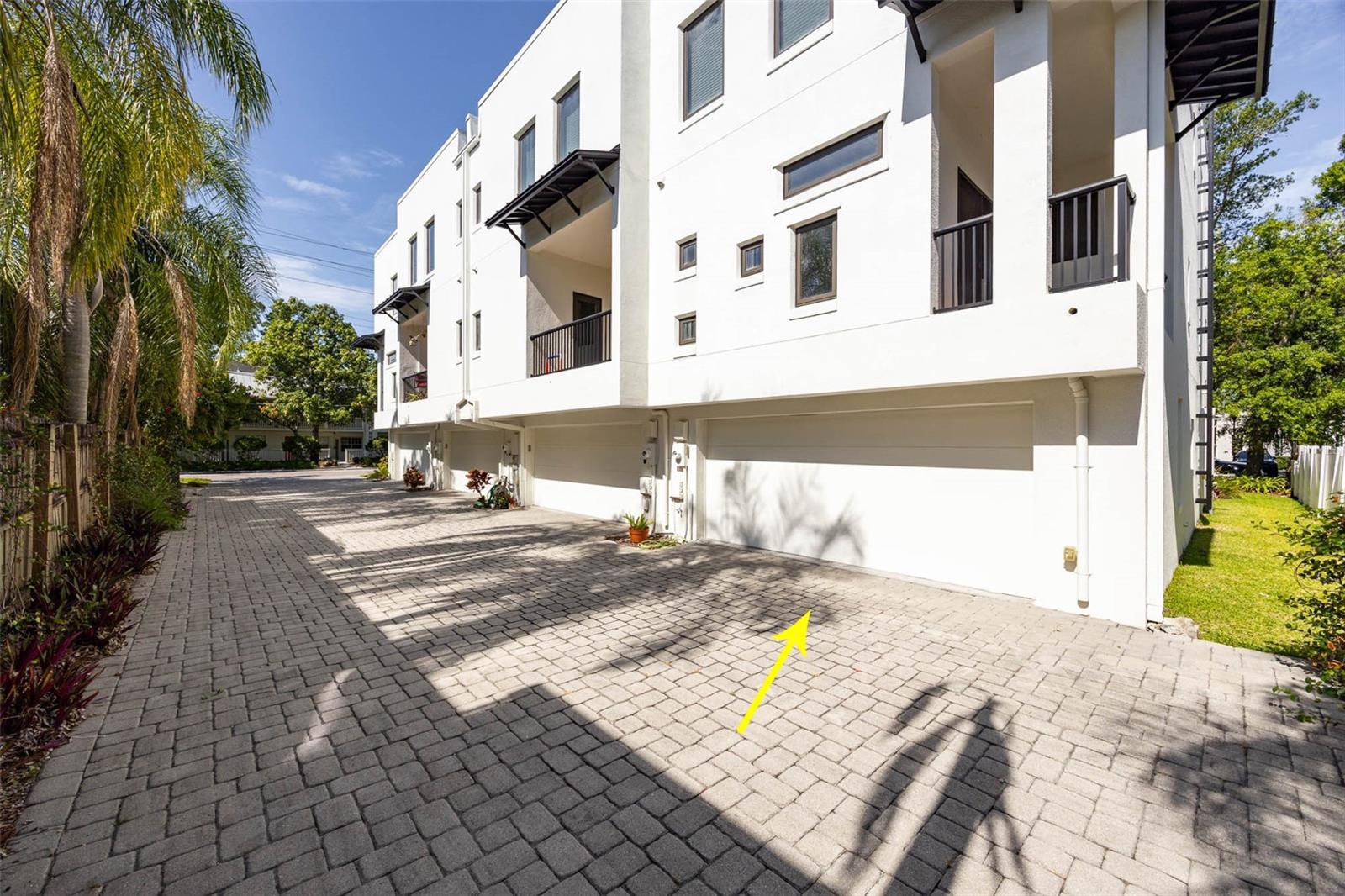 512 S GLEN AVE — photo 41