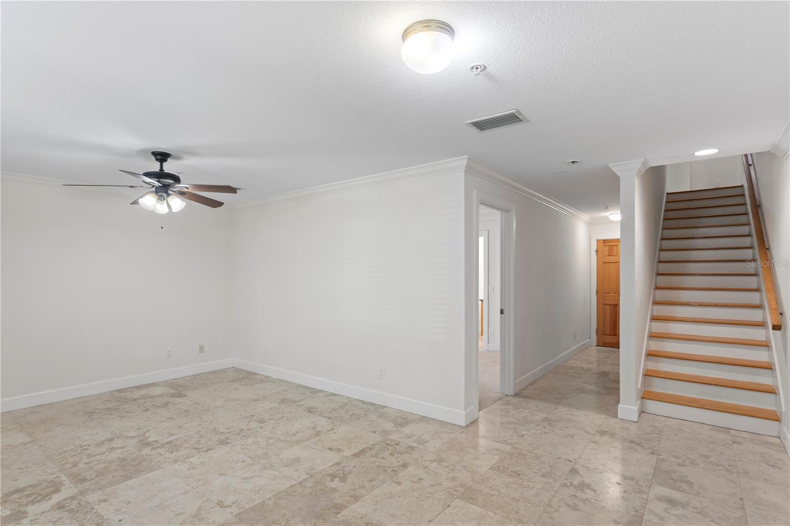 512 S GLEN AVE — photo 9
