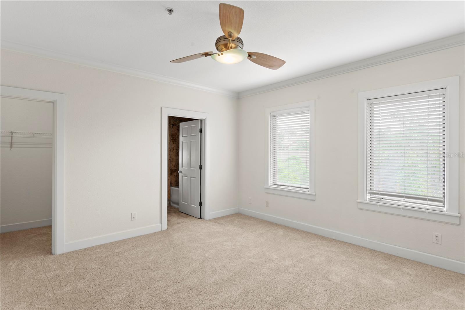 512 S GLEN AVE — photo 36