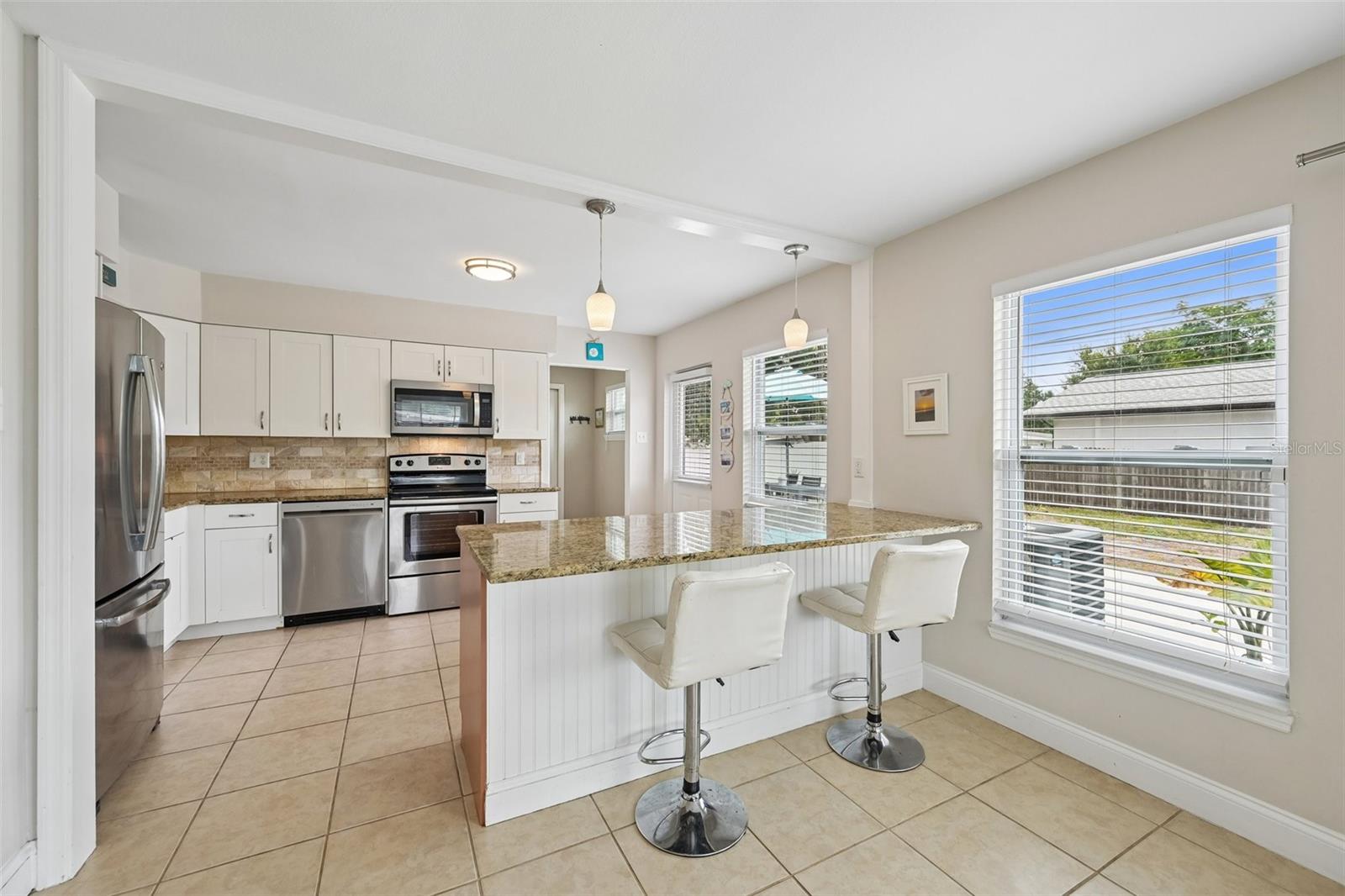 5005 BEE RIDGE RD — photo 4