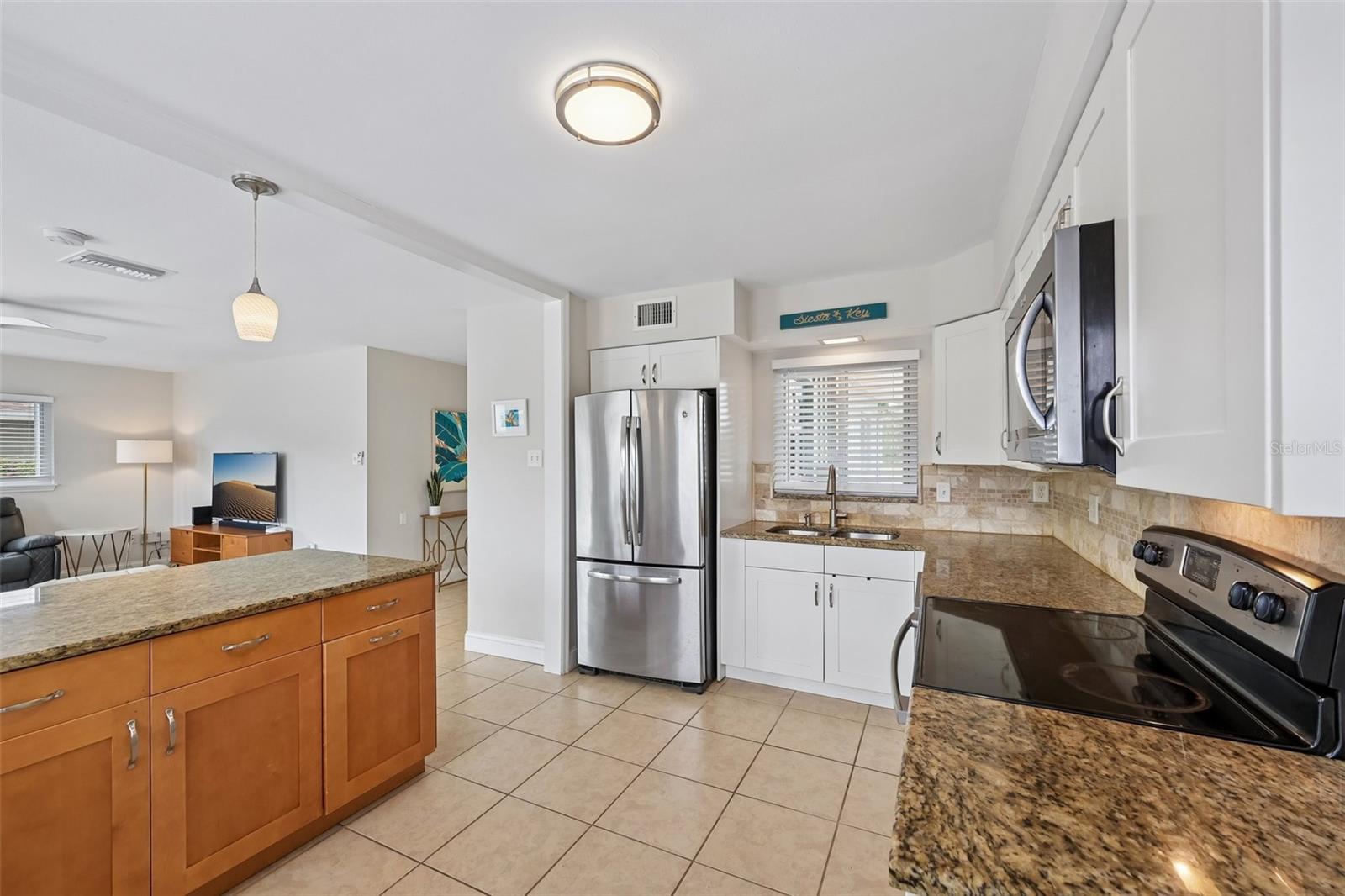 5005 BEE RIDGE RD — photo 7