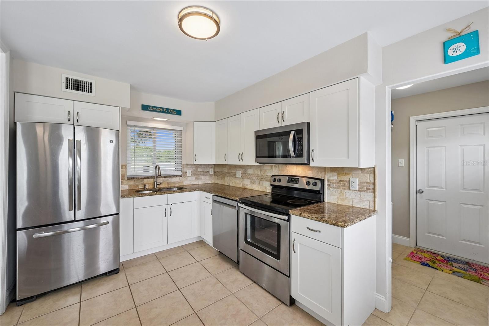 5005 BEE RIDGE RD — photo 6