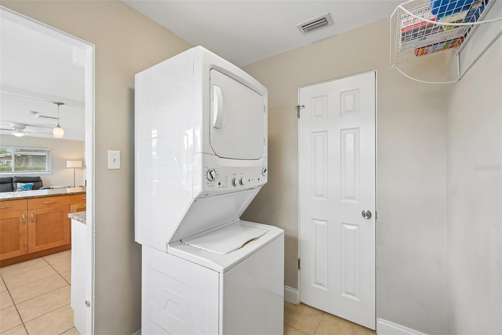 5005 BEE RIDGE RD — photo 9