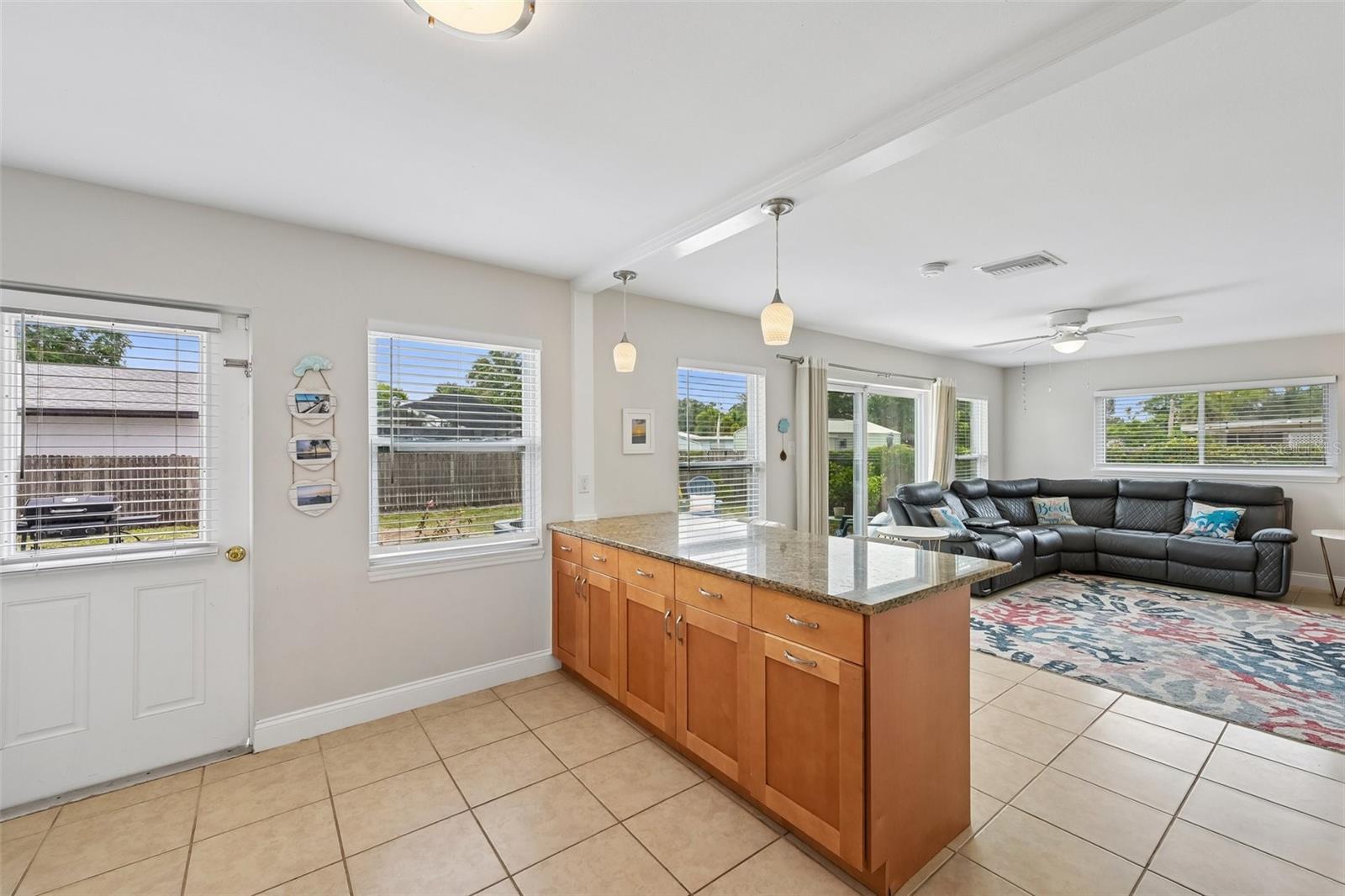 5005 BEE RIDGE RD — photo 8