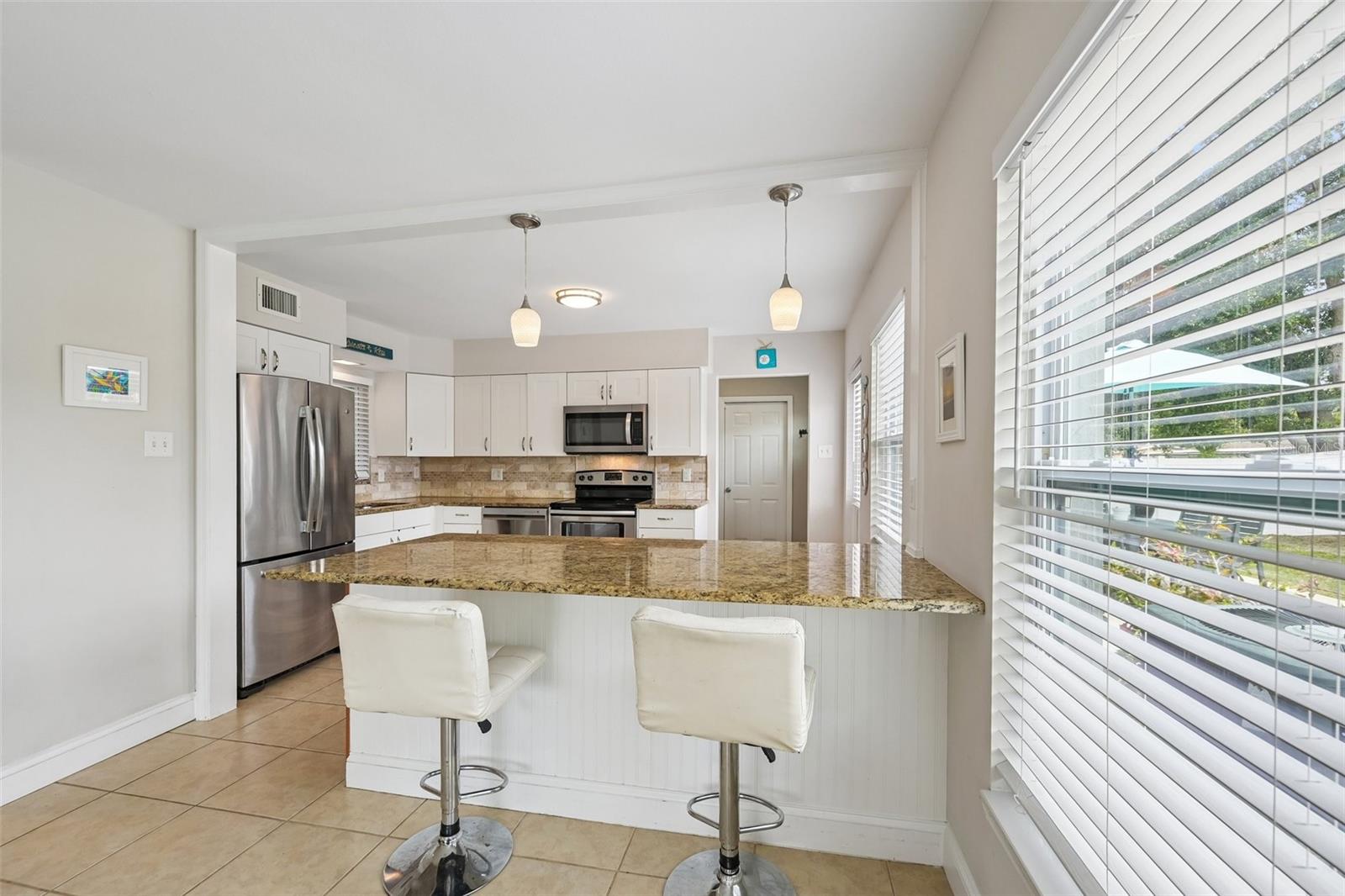 5005 BEE RIDGE RD — photo 5