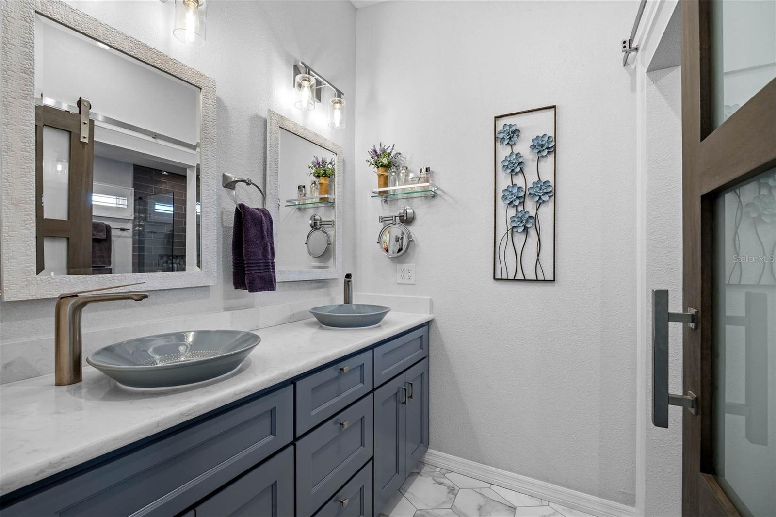 2395 HANOVER DR — photo 9