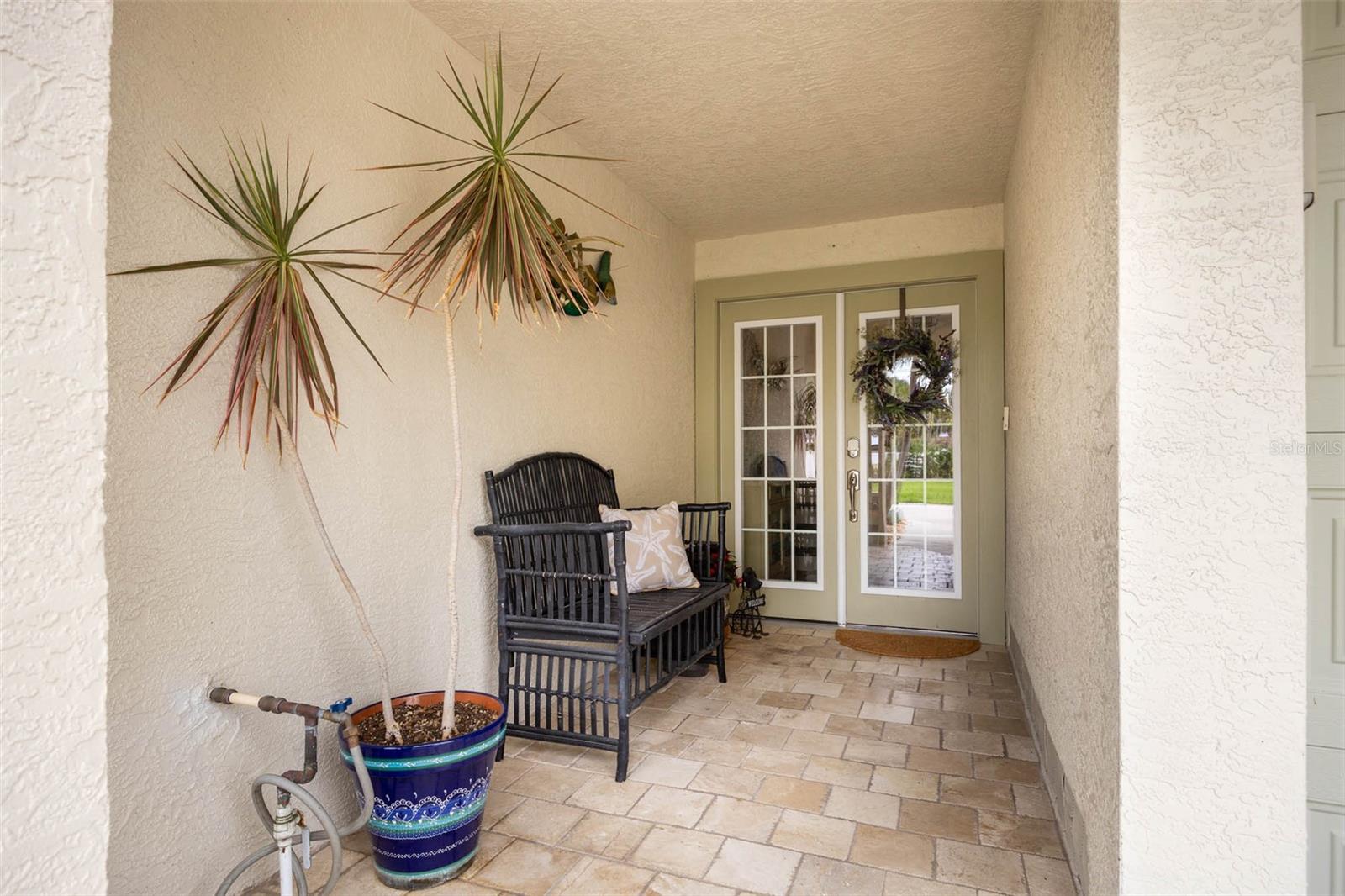 2395 HANOVER DR — photo 33