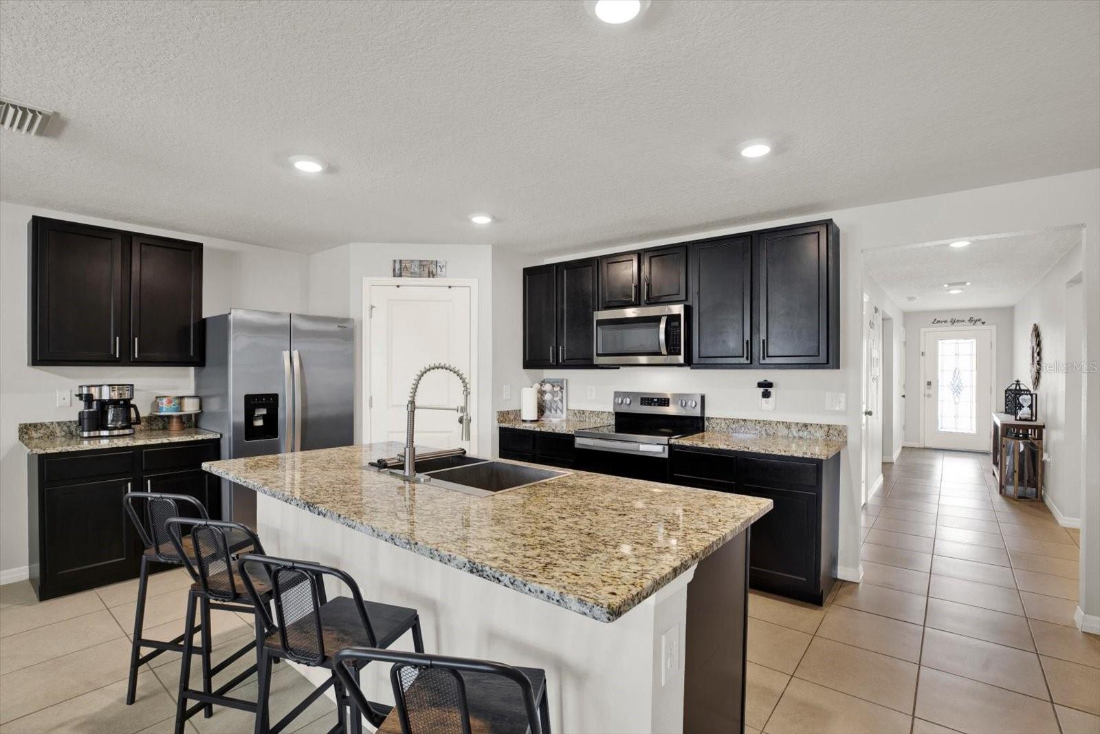 1013 TIDAL ROCK AVE — photo 4