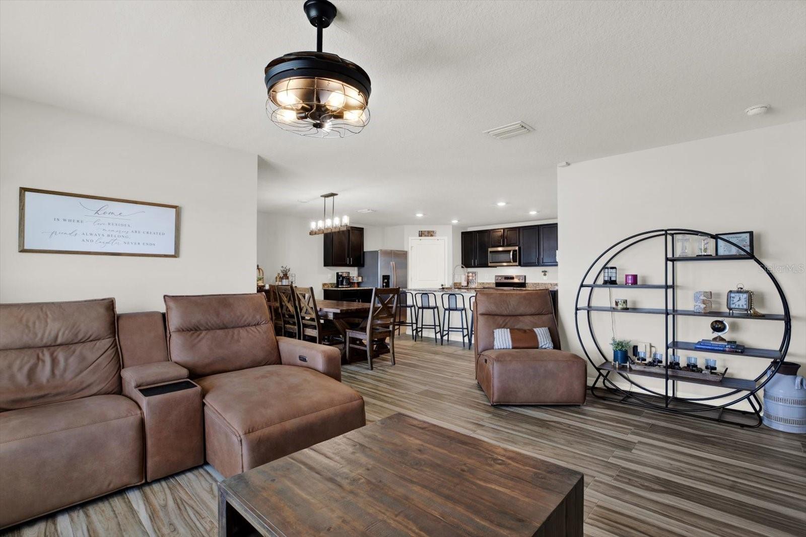 1013 TIDAL ROCK AVE — photo 9