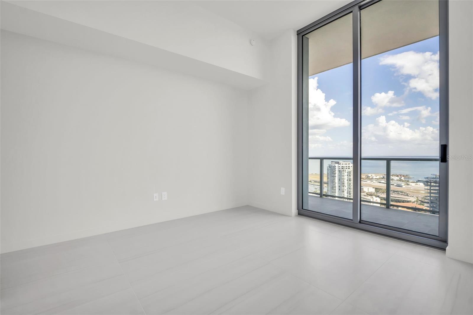 400 CENTRAL AVE #2705 — photo 9