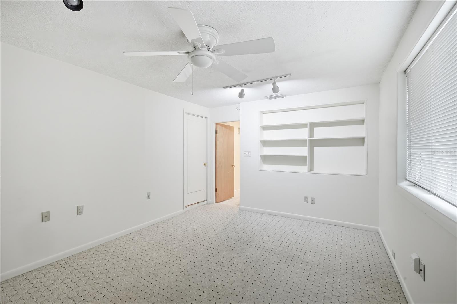 2814 W PRICE AVE — photo 9