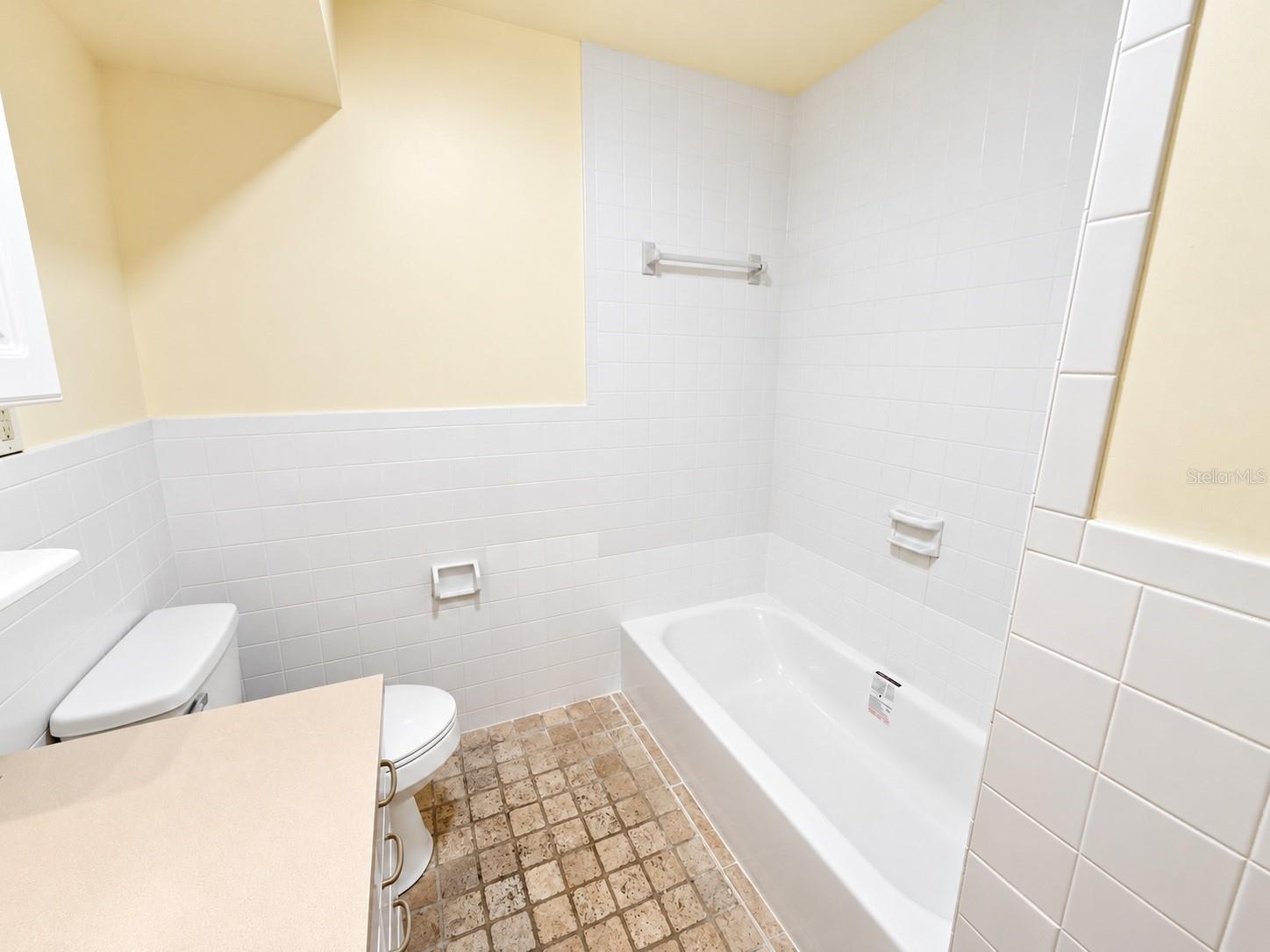 2814 W PRICE AVE — photo 16