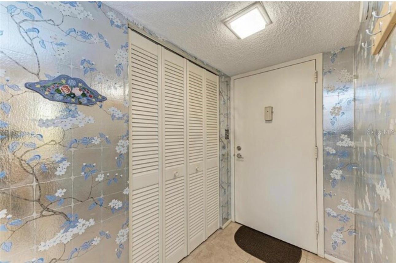 6120 43RD ST W #102B — photo 4