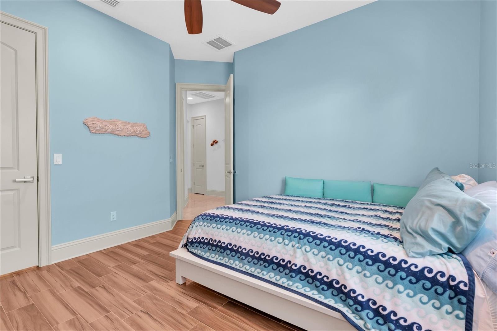 811 BIRDIE WAY — photo 48
