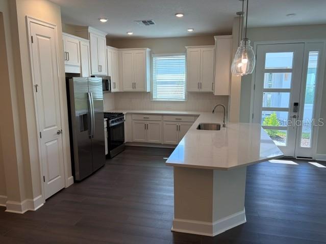 7532 MOONBEAM AVE — photo 3