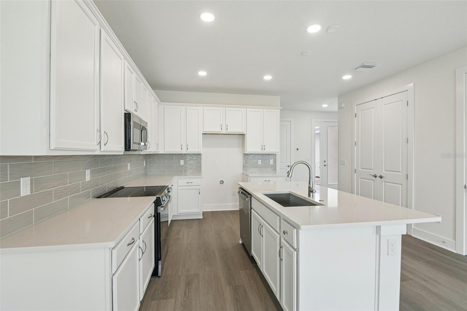 31844 CLOVER FIN CT — photo 12