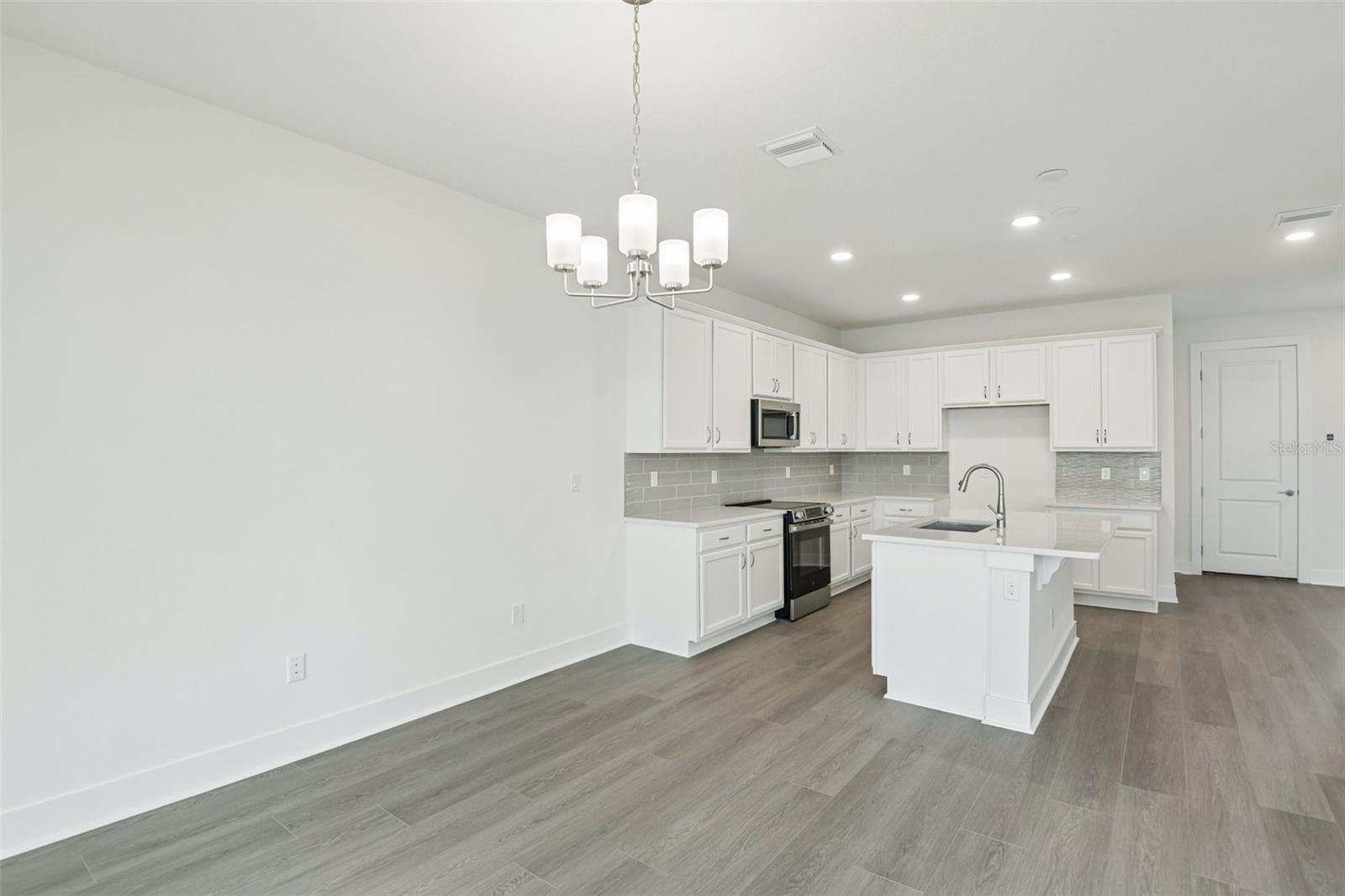 31844 CLOVER FIN CT — photo 8