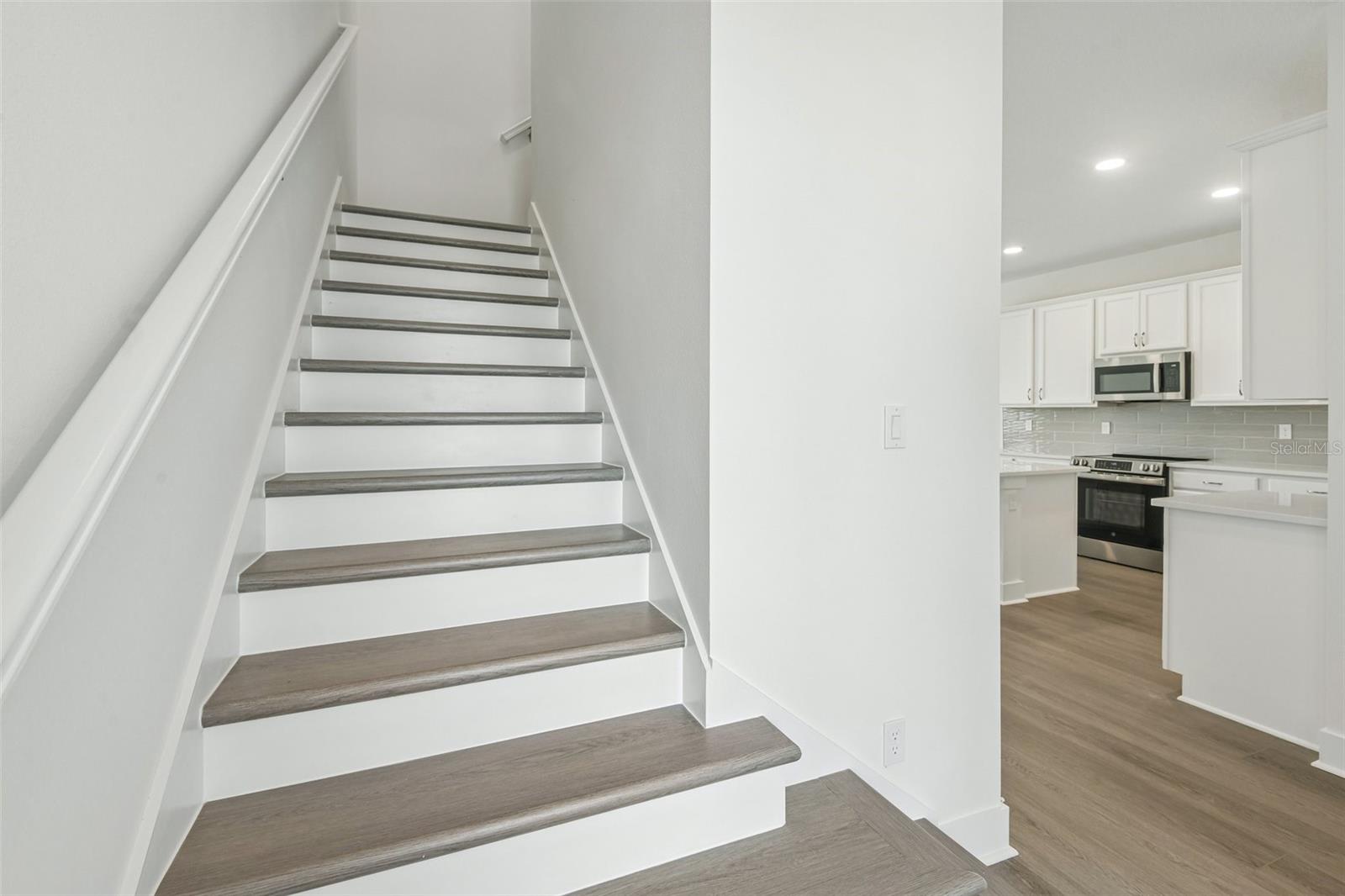 31844 CLOVER FIN CT — photo 17