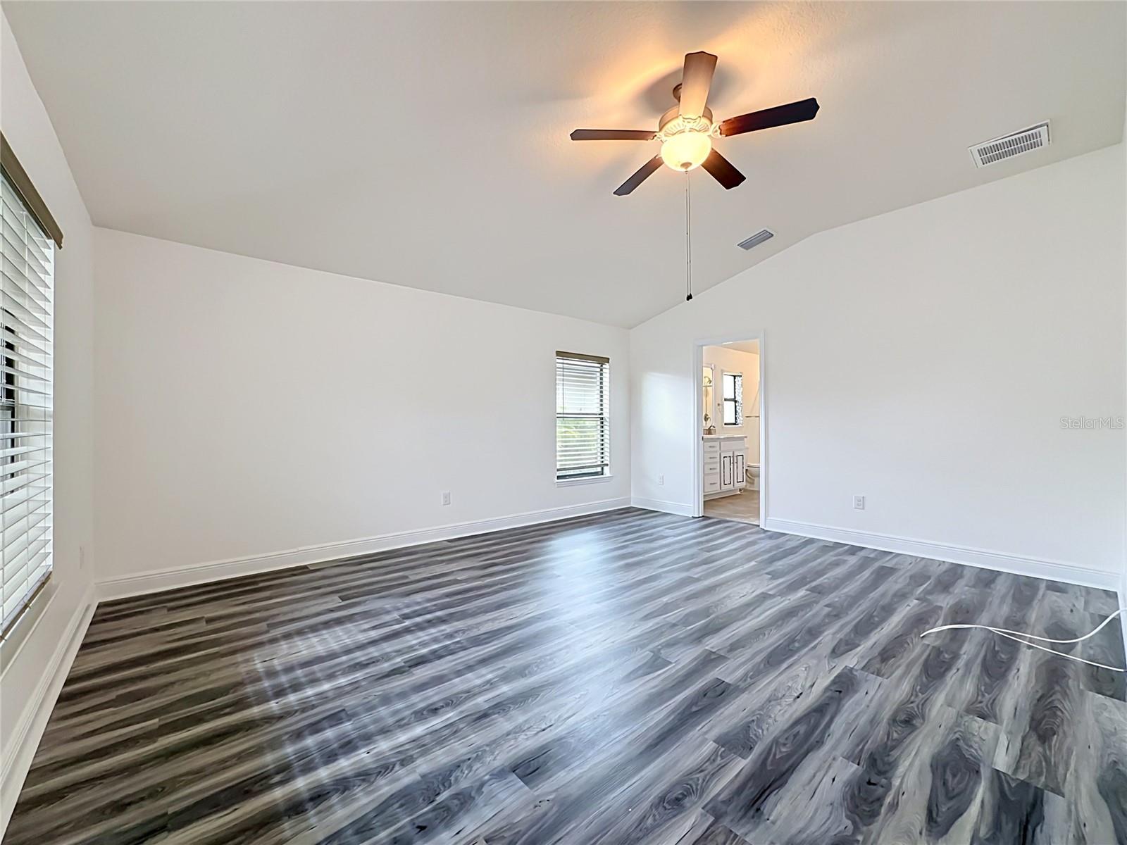 9210 52ND AVE E — photo 17