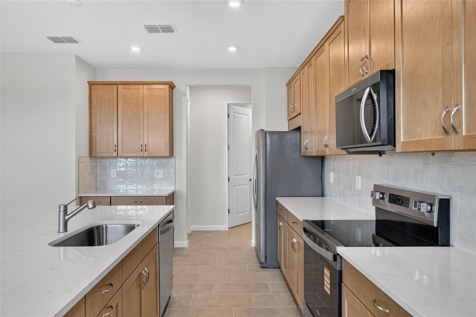 18476 GREEN GARDEN CT — photo 11