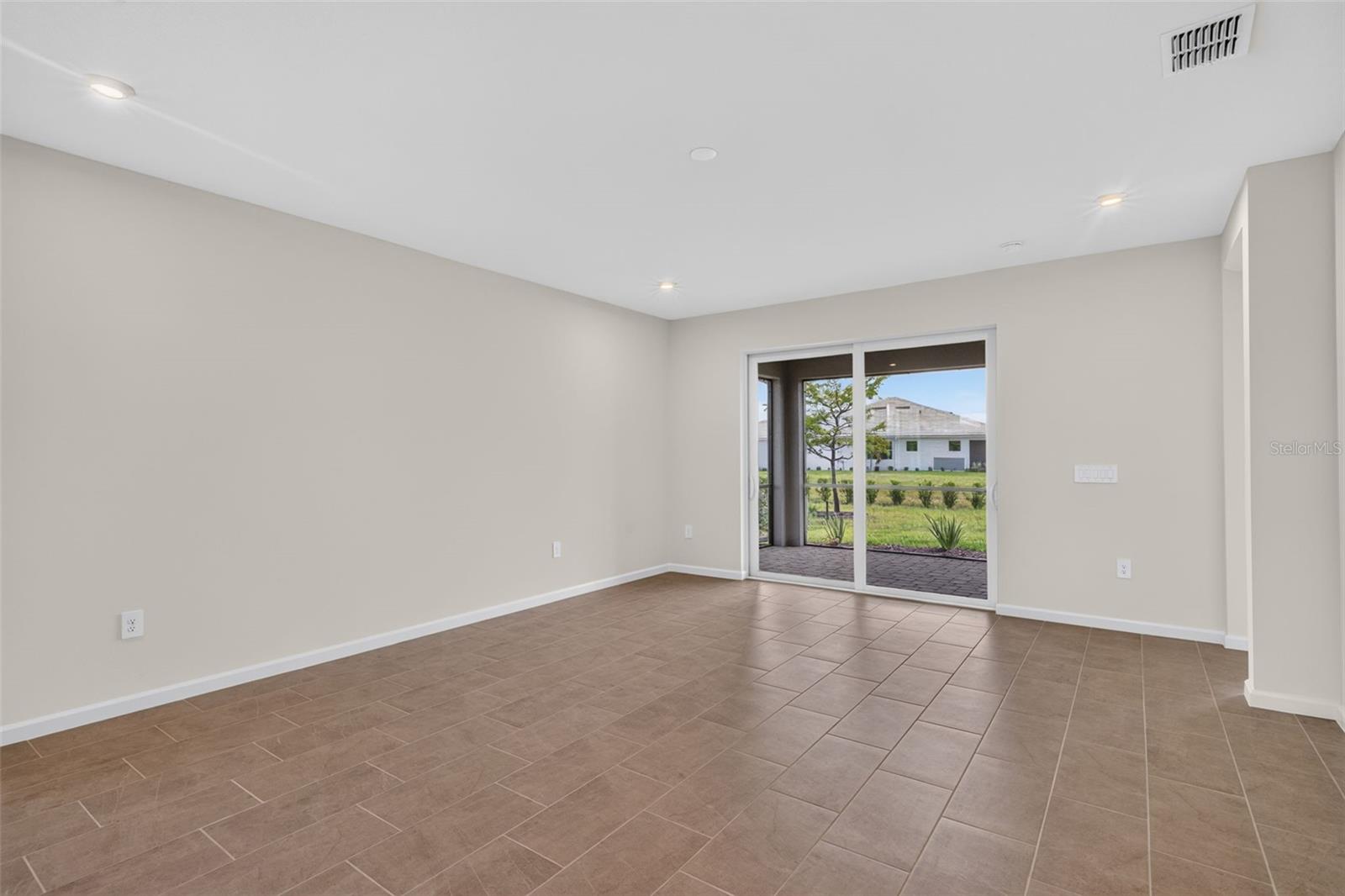18476 GREEN GARDEN CT — photo 17