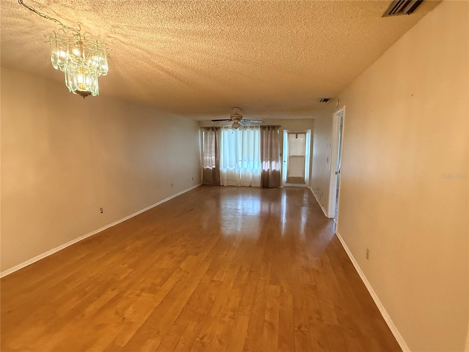 3832 TEESIDE DR #4 — photo 3
