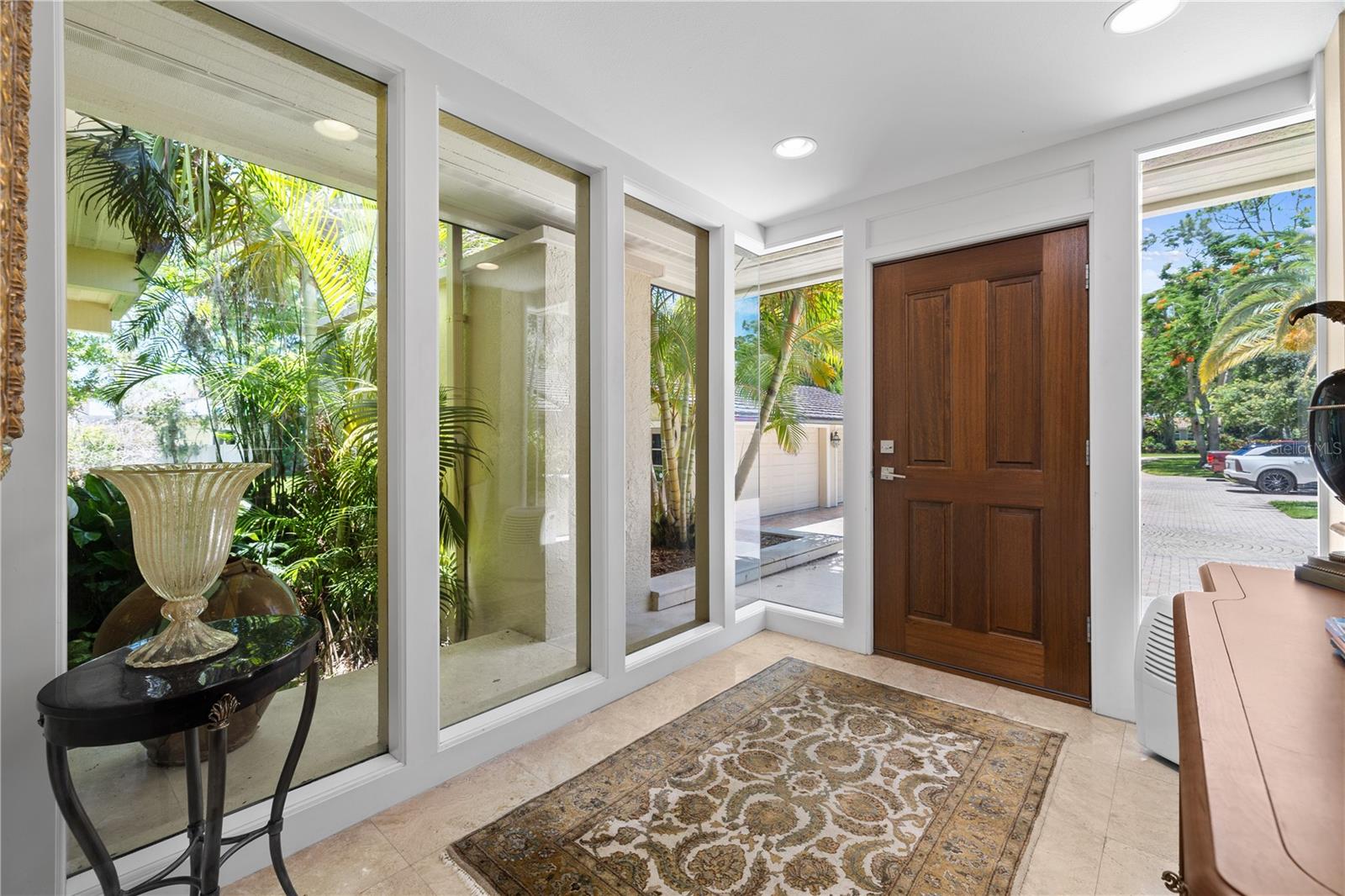 6305 BURNING TREE DR — photo 10