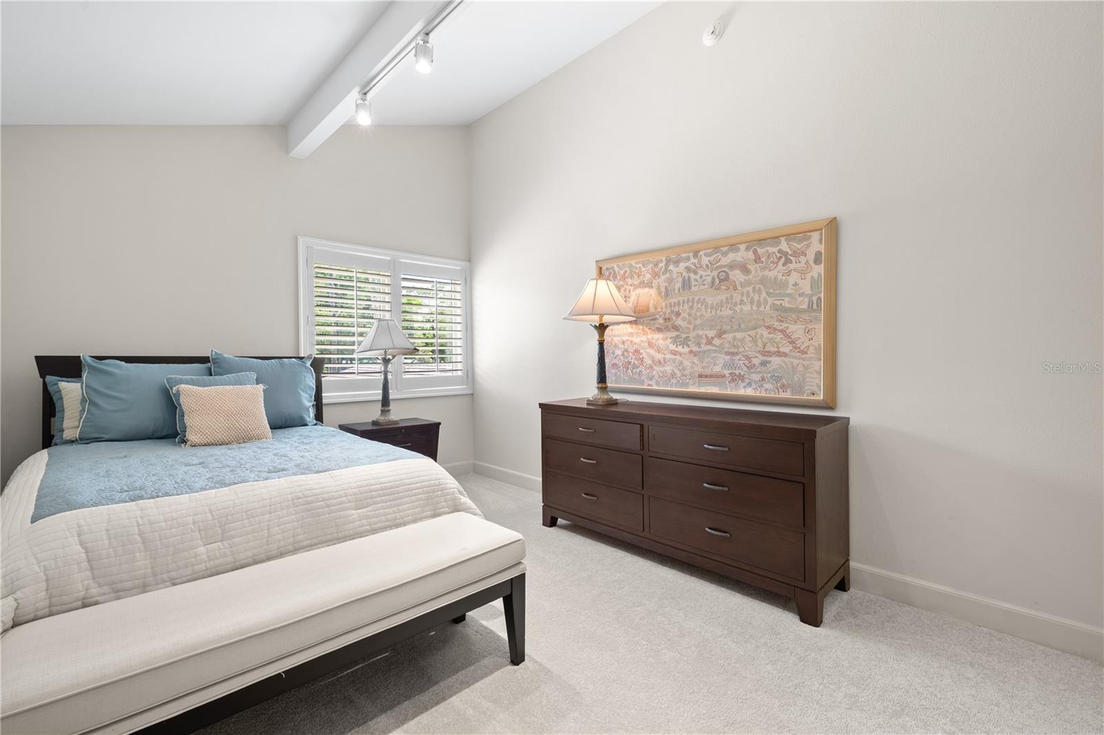 6305 BURNING TREE DR — photo 46