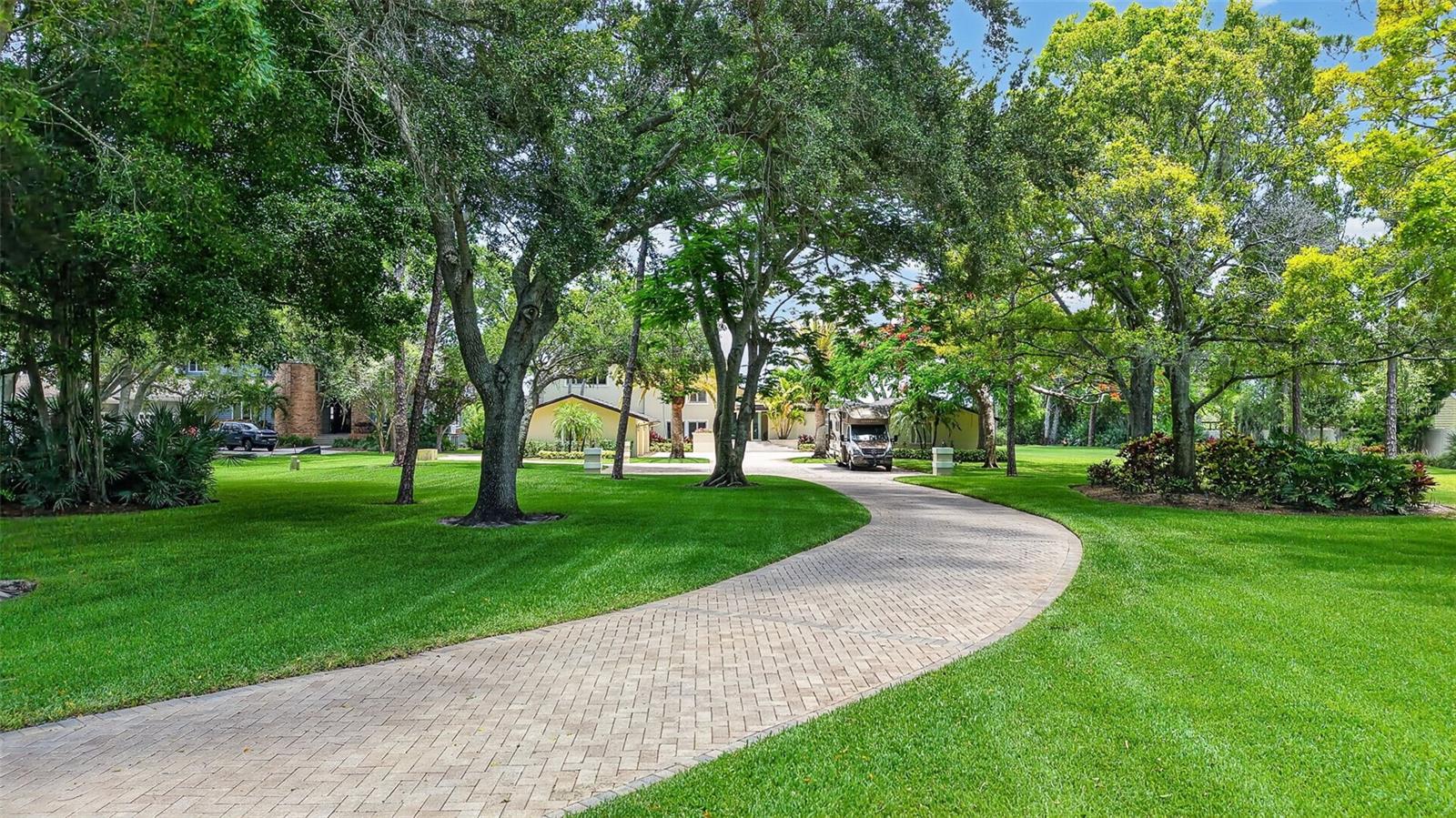 6305 BURNING TREE DR — photo 6