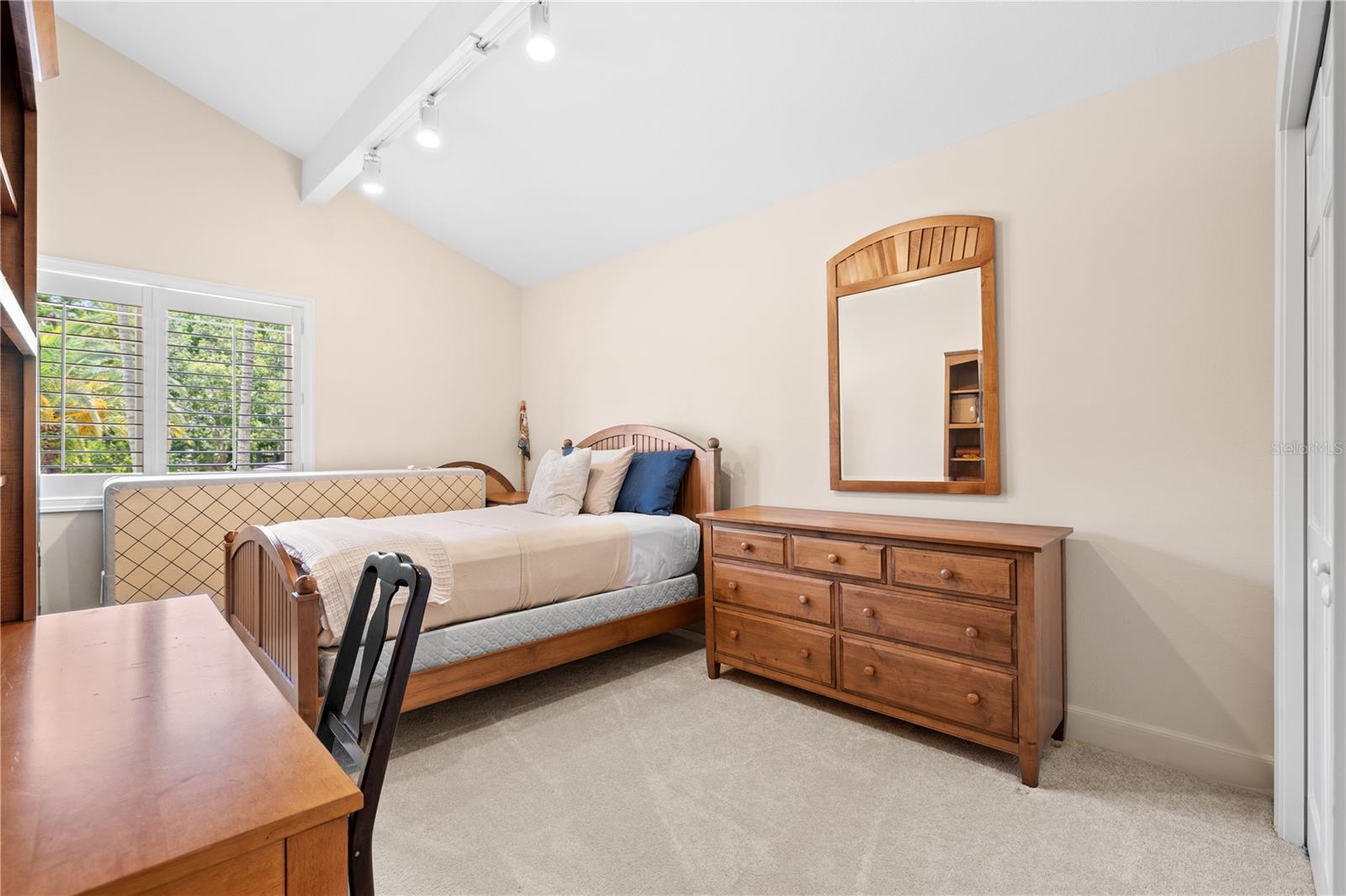 6305 BURNING TREE DR — photo 55