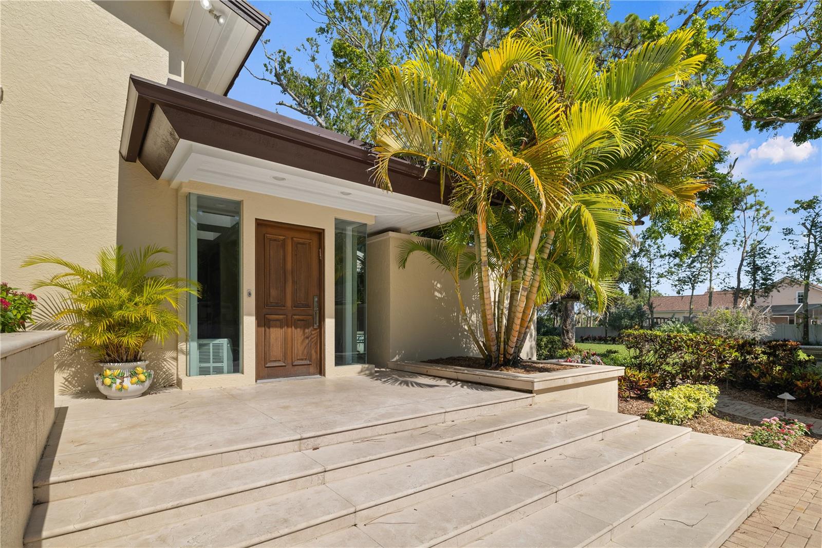 6305 BURNING TREE DR — photo 9
