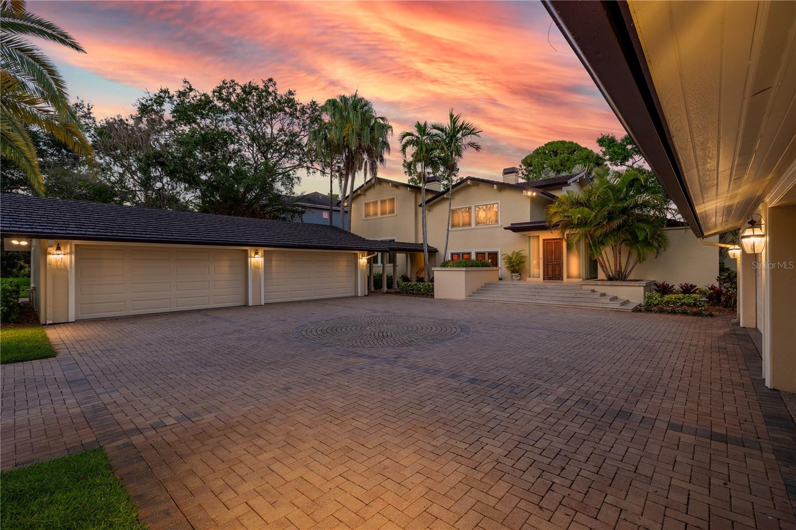 6305 BURNING TREE DR — photo 93