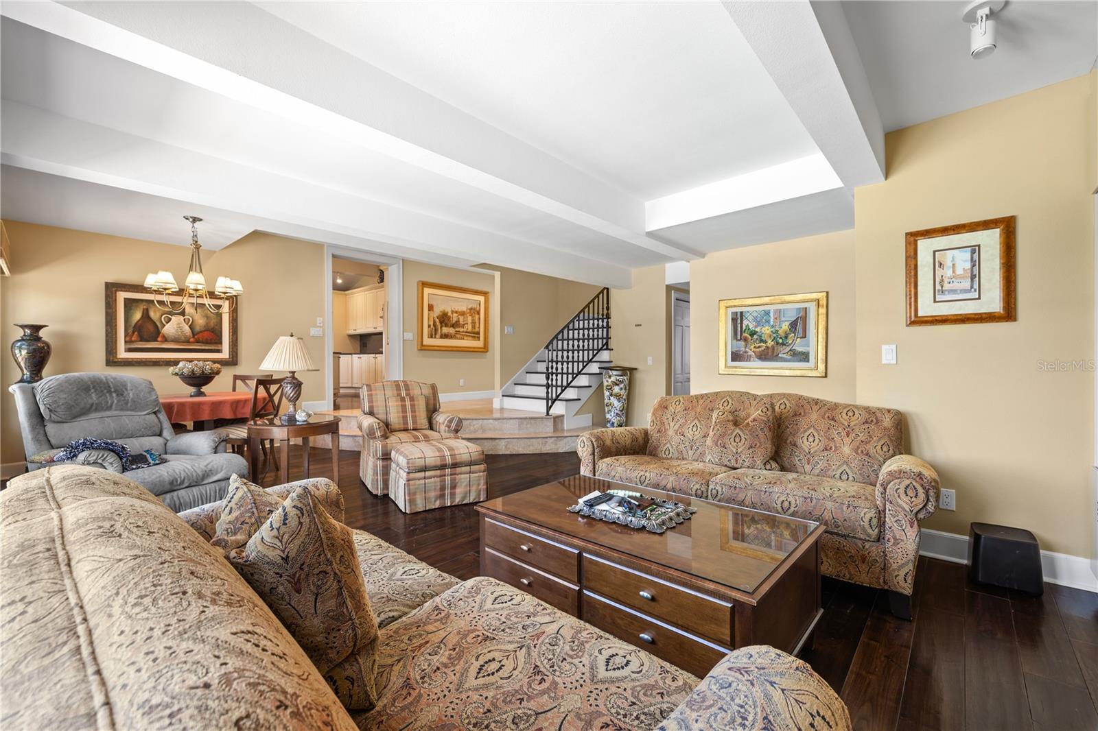 6305 BURNING TREE DR — photo 18