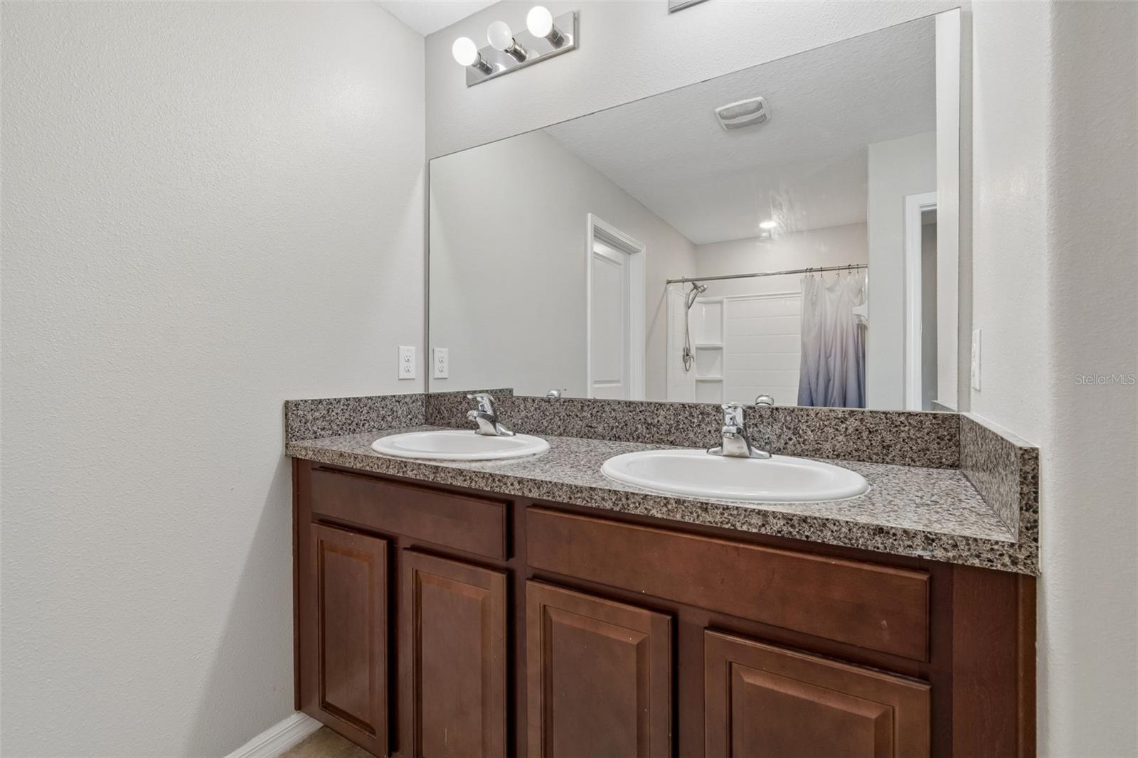 13917 ARBOR PINES DR — photo 34