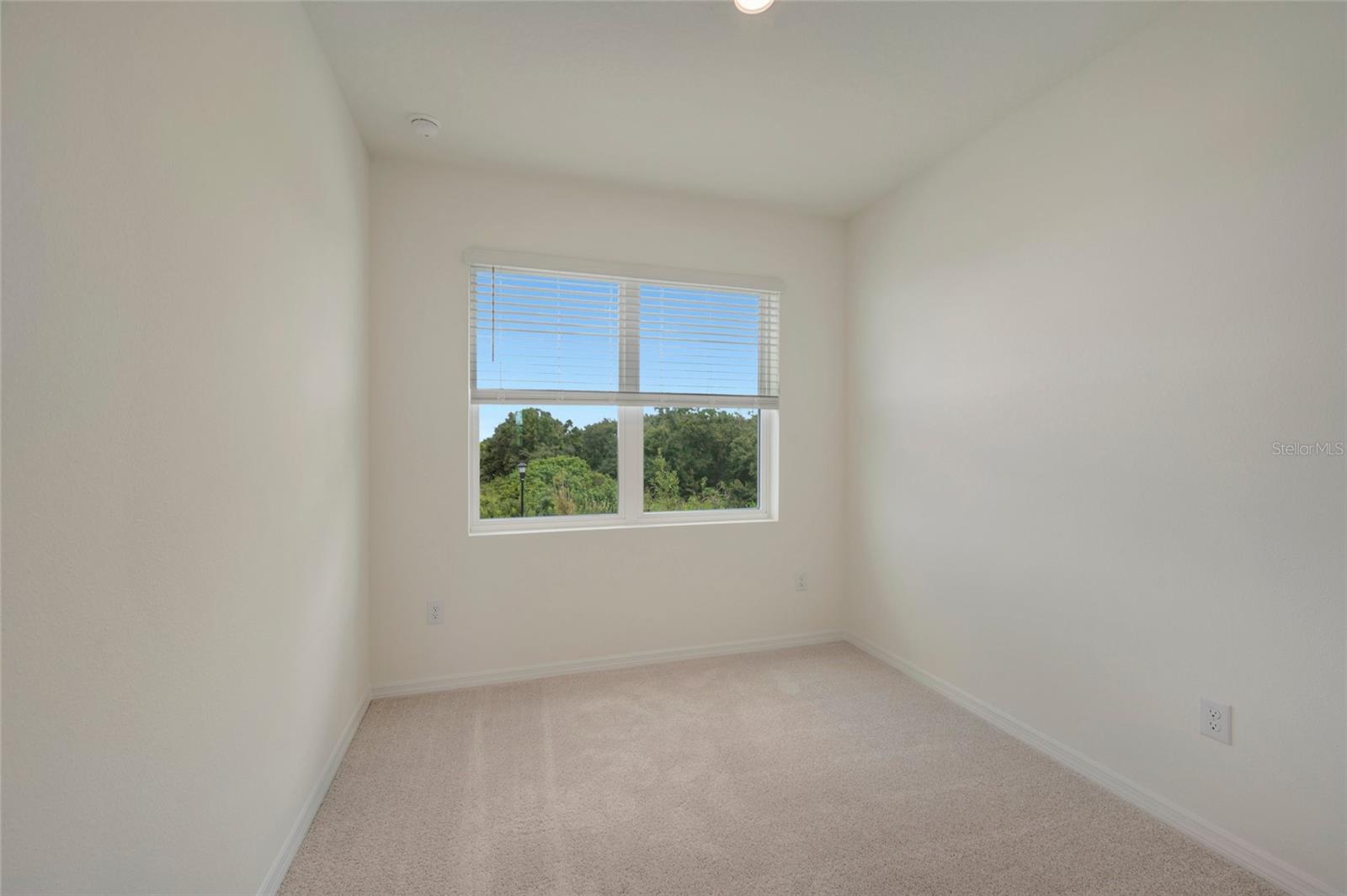 6353 JENSEN VIEW AVE — photo 21