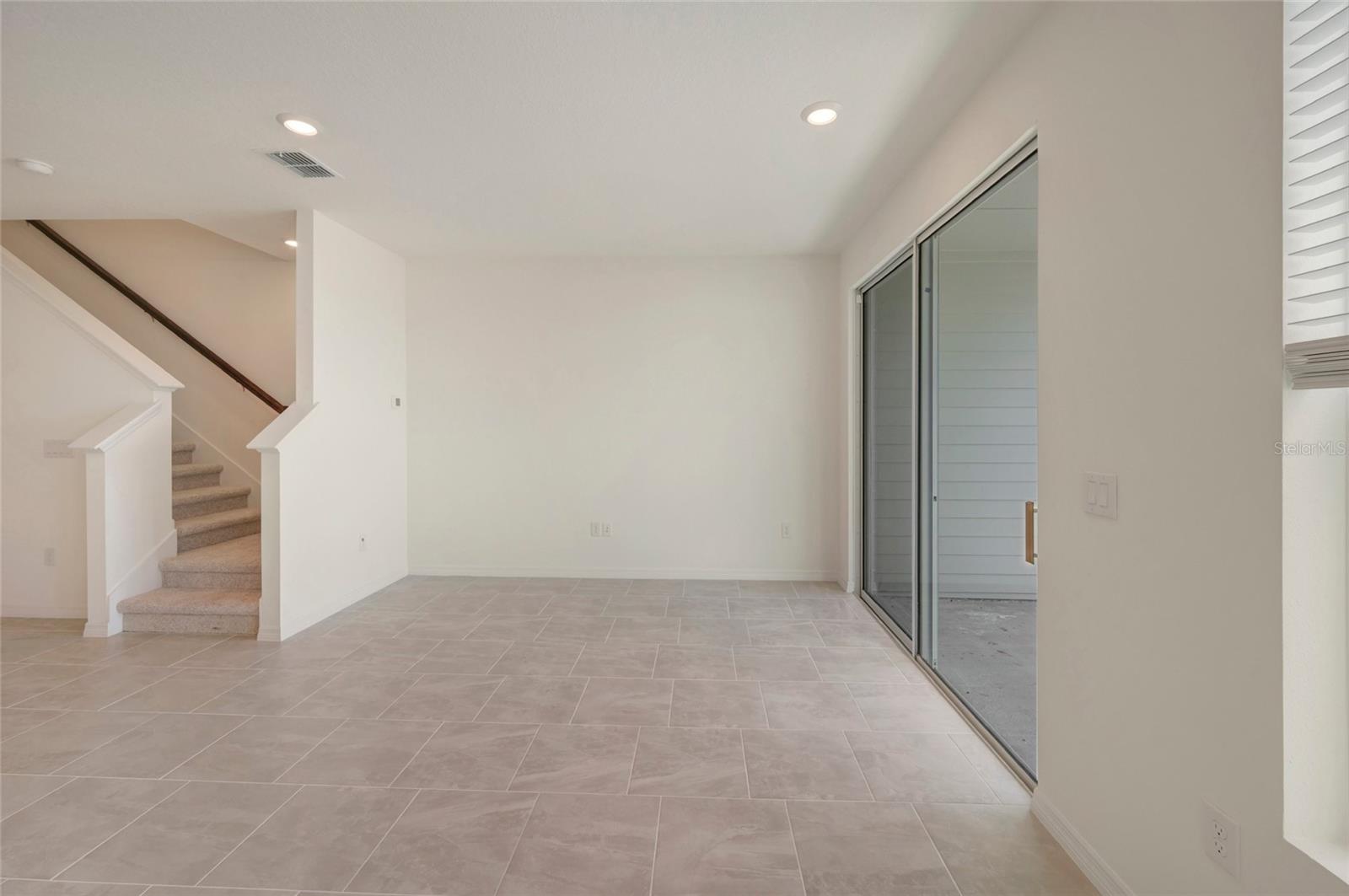 6353 JENSEN VIEW AVE — photo 9