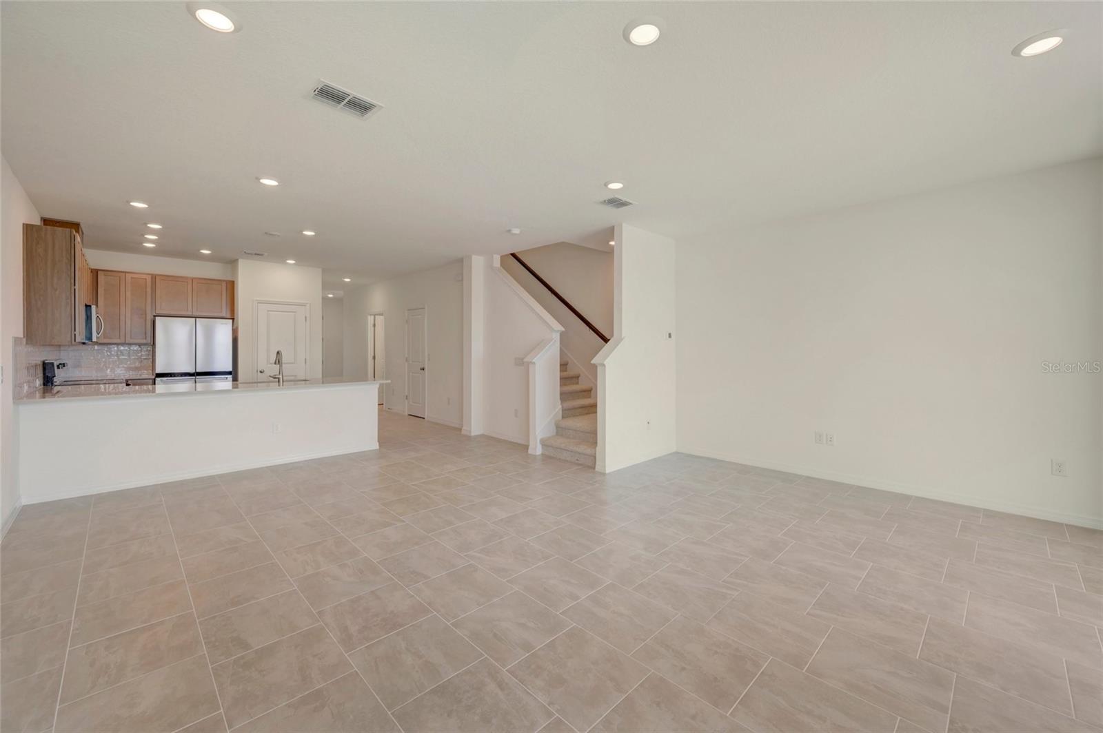 6353 JENSEN VIEW AVE — photo 12