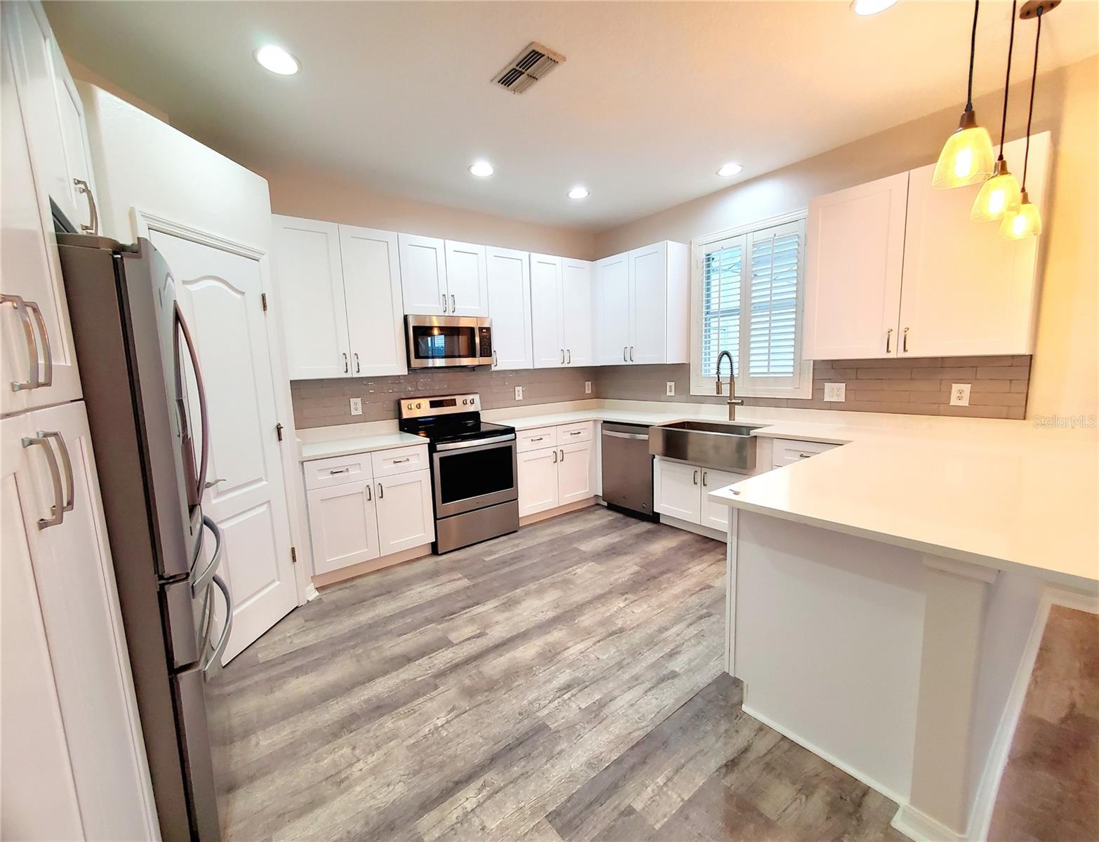 25644 FRITH ST — photo 11