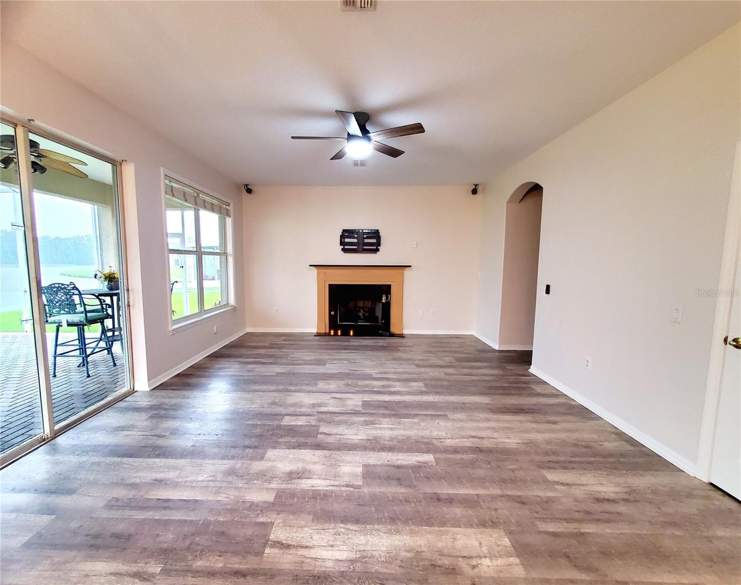 25644 FRITH ST — photo 20